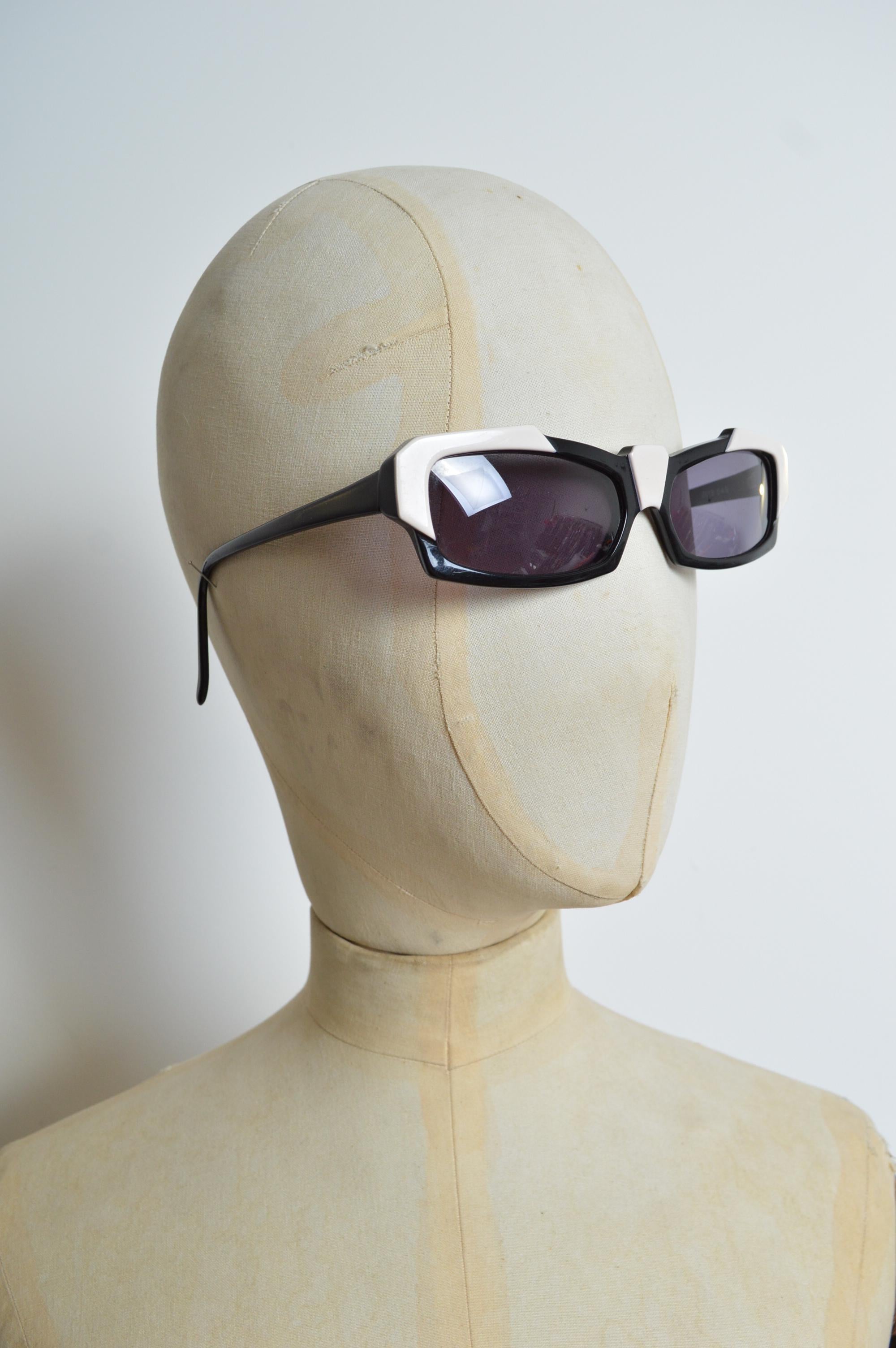 1980's Alain Mikli Black White Avant Guard Unusual Geometric Angular Sunglasses For Sale 9