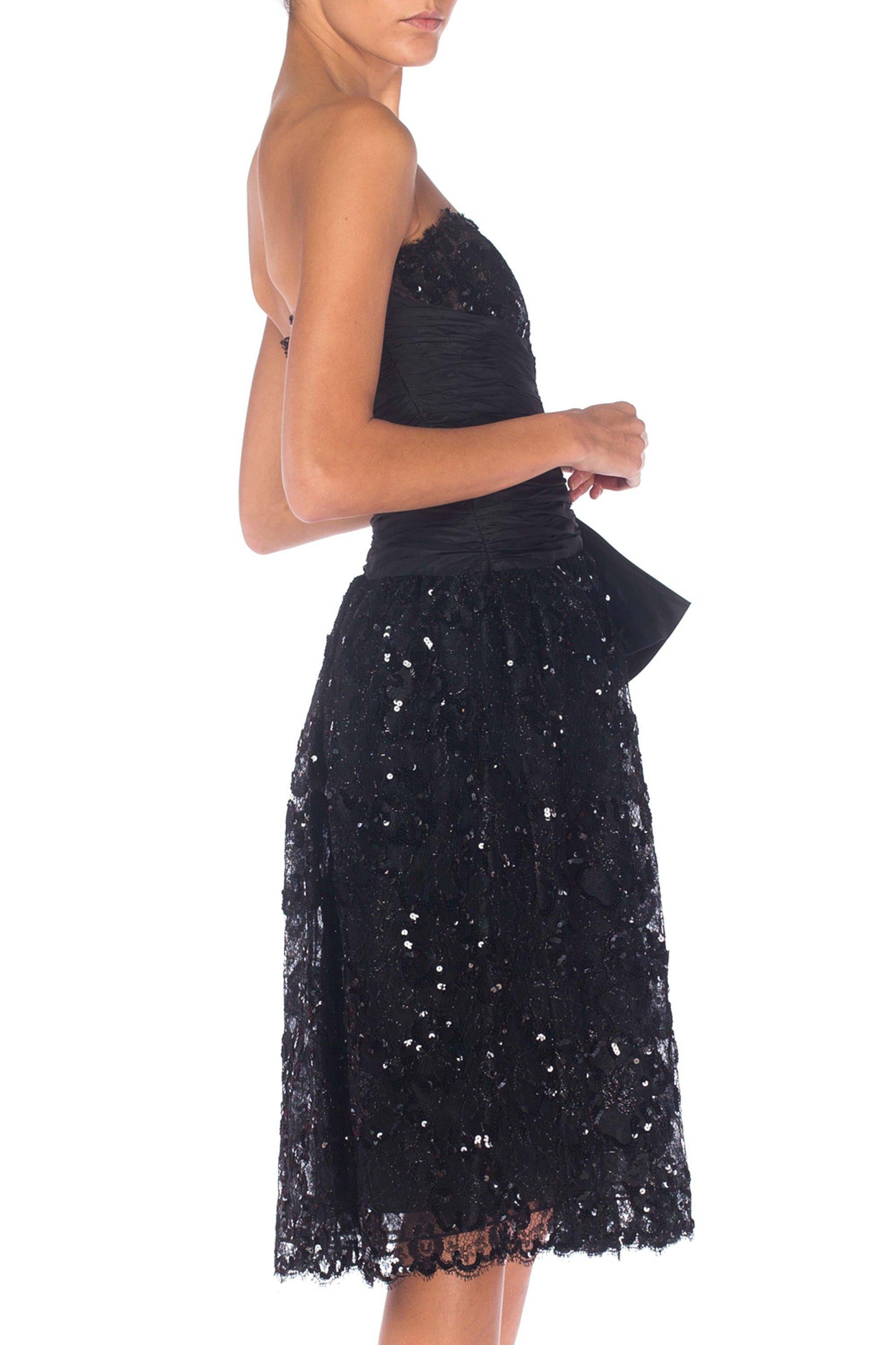 Women's 1980S ALBERT NIPON Black Beaded Rayon & Silk Lace Sequined Strapless Cocktail D For Sale