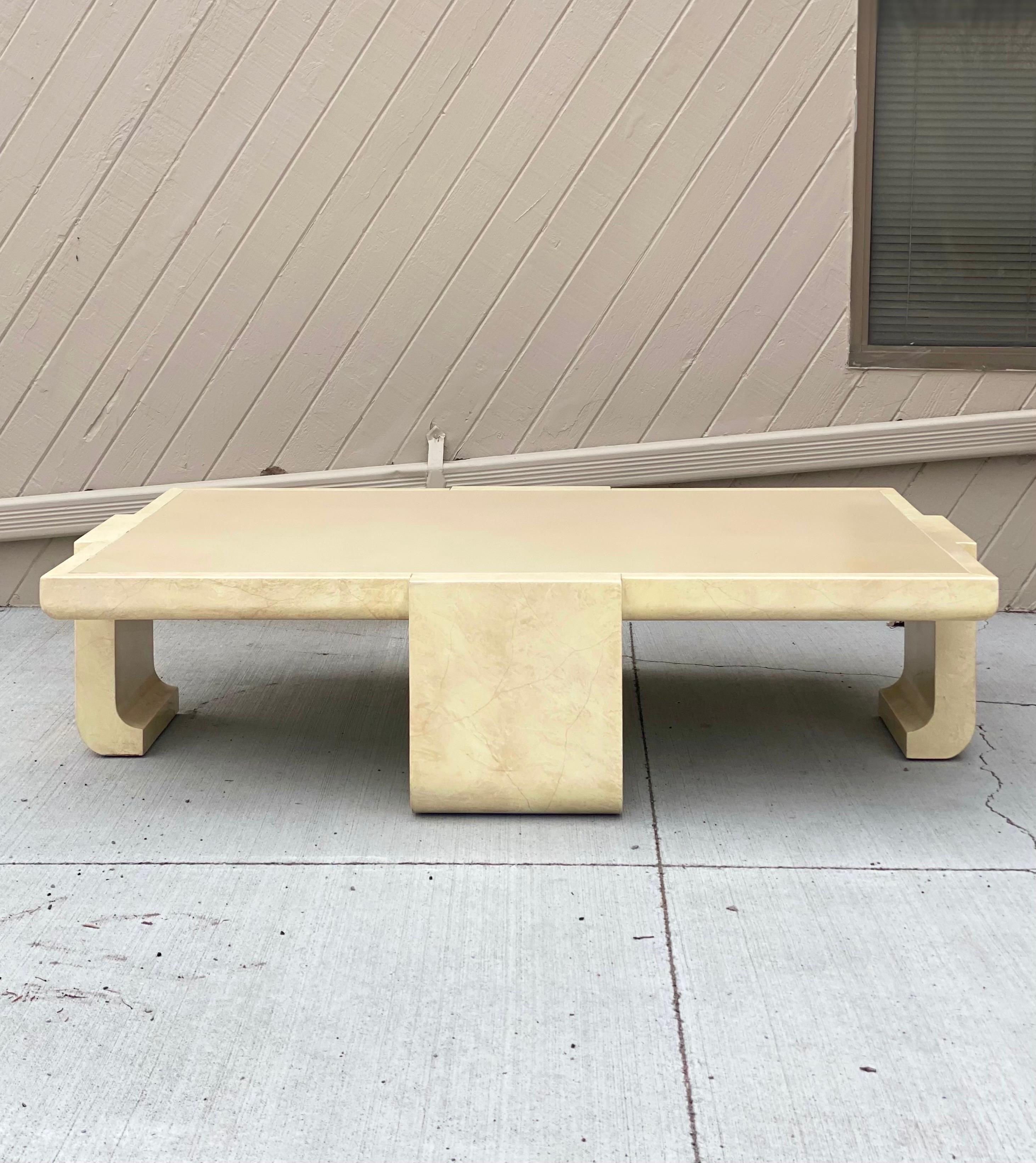 We are very pleased to offer an exceptional coffee table by Italian designer Alessandro Gambrielli Gambalogna for Baker Furniture, circa the 1980s. Alessandro did a collection of approximately 25 avant-garde occasional and dining room pieces, to