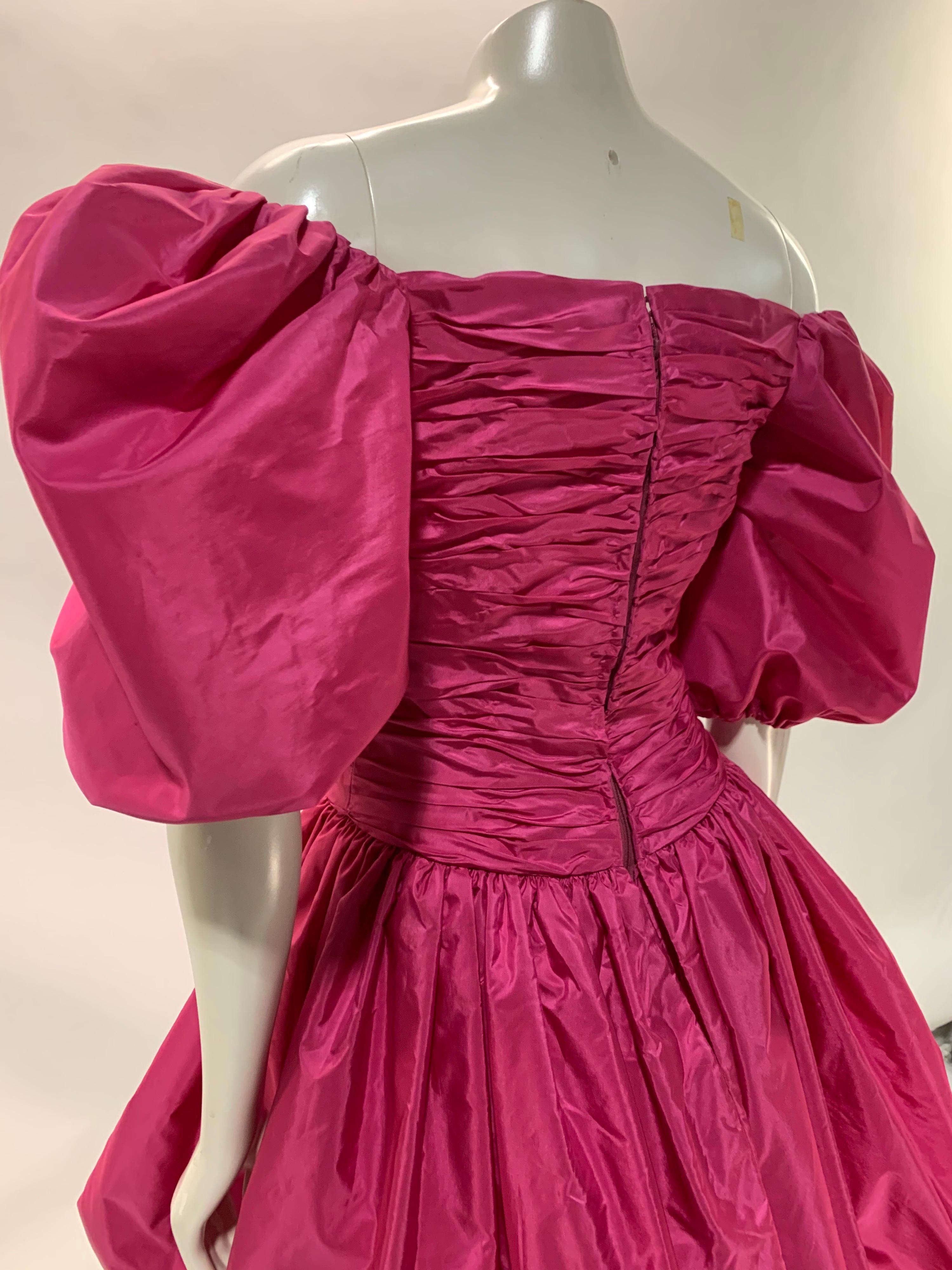 1980er Alfred Bosand Heißes rosa Taft-Cocktailkleid mit Voluminösenärmeln 2