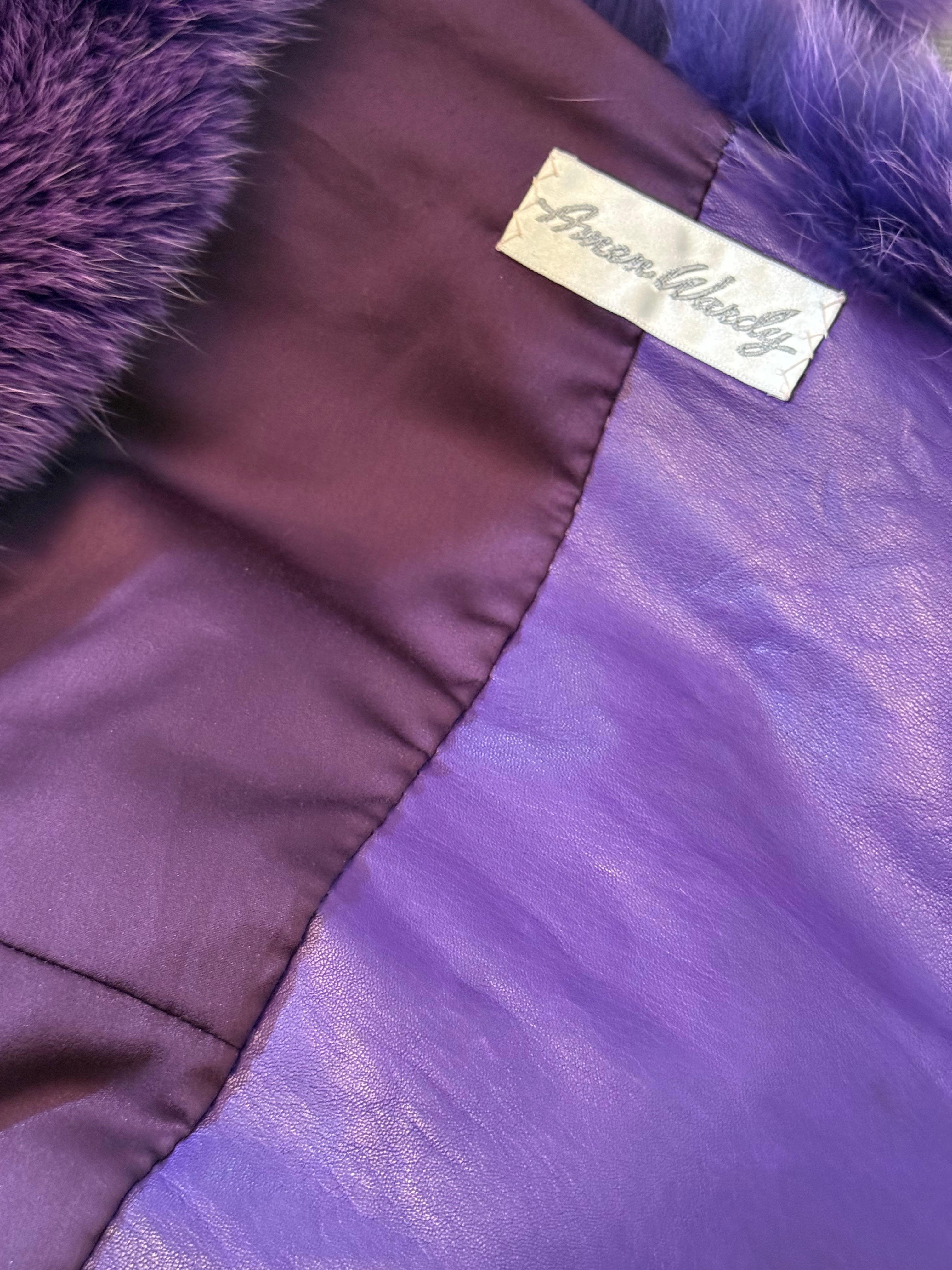 1980 Amen Wardy Royal Purple, lussuosa stola di pelliccia di volpe con un braccio solo e un lungo svolazzo in vendita 7