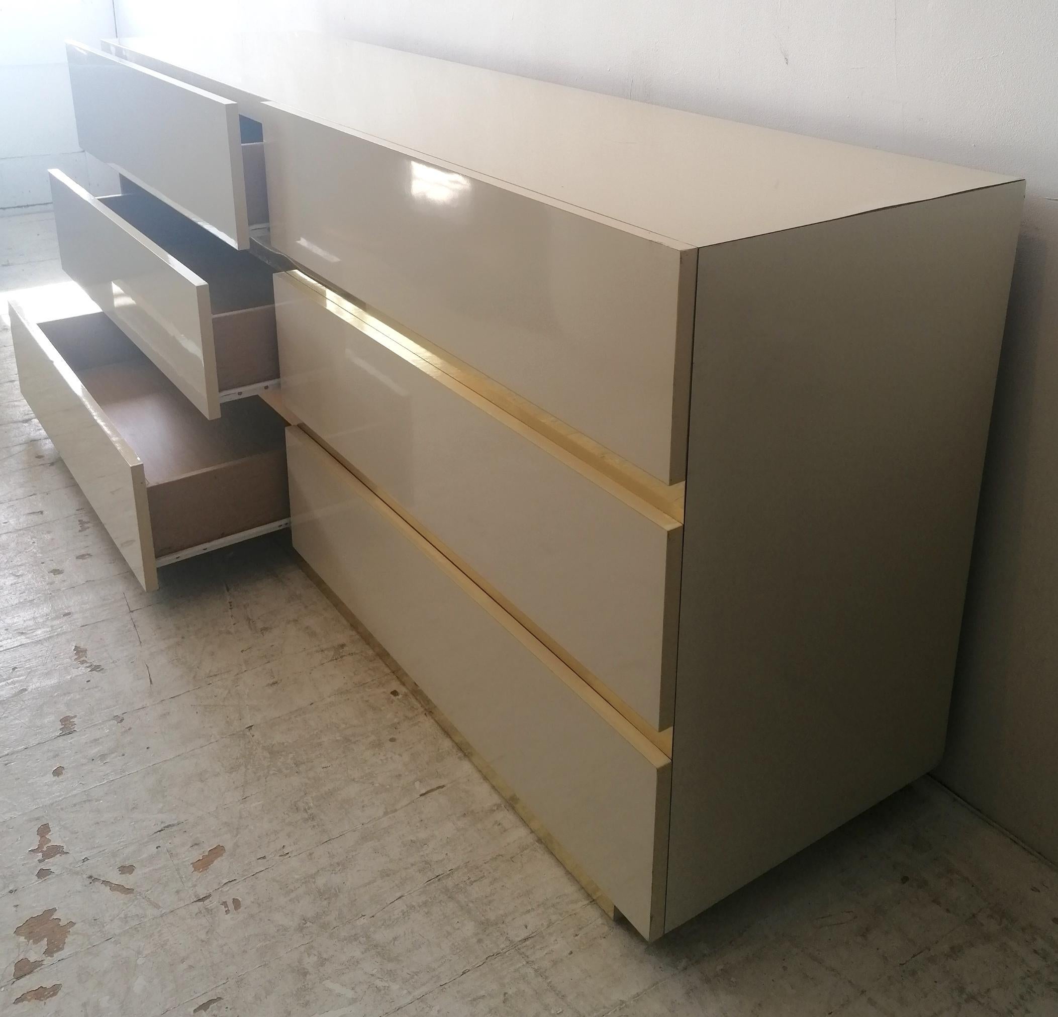 1980s American cream & gold metal sideboard / dresser with drawers For Sale 5