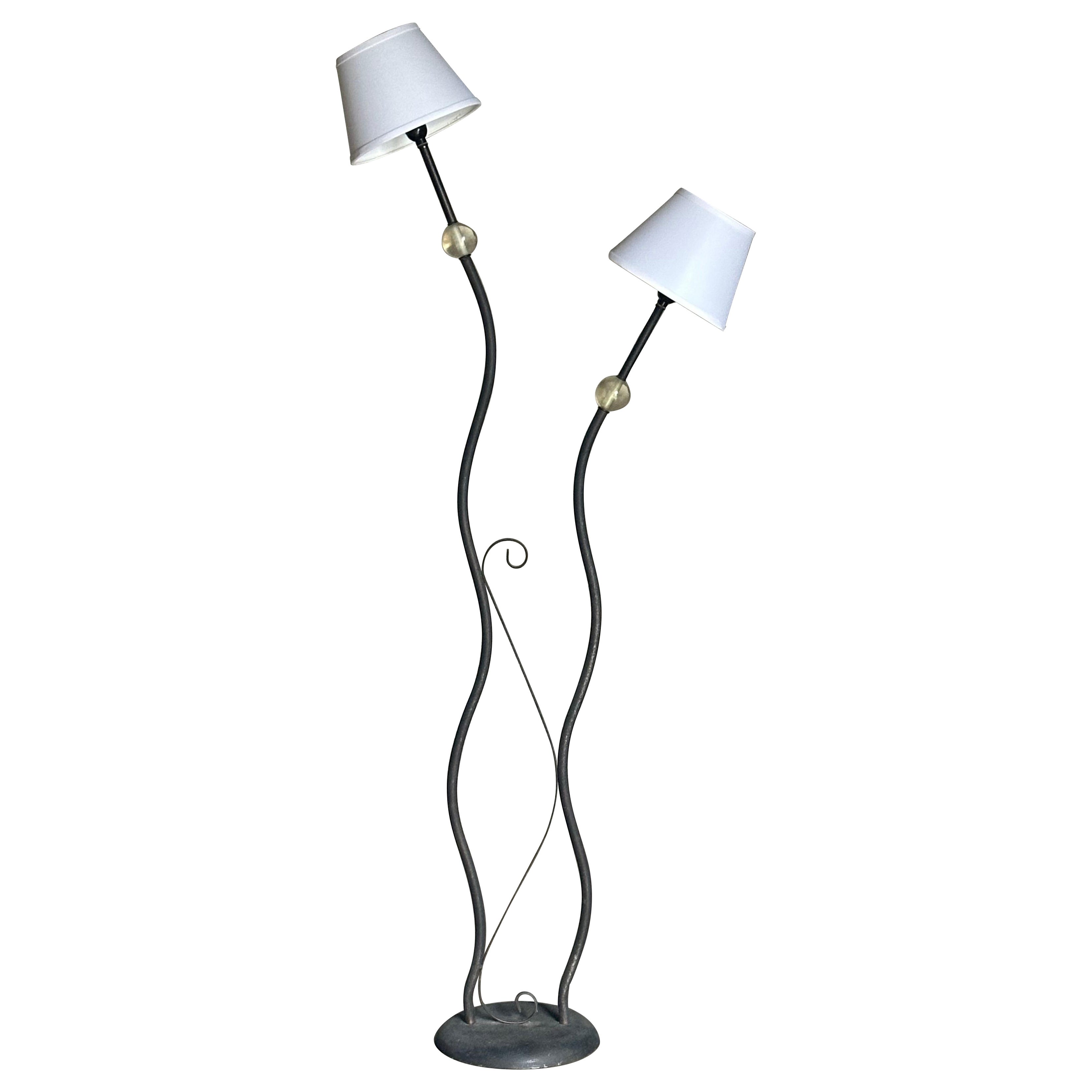 1980er Jahre Amerikanische Modernist Designer Postmoderne Metall und Acryl Stehlampe