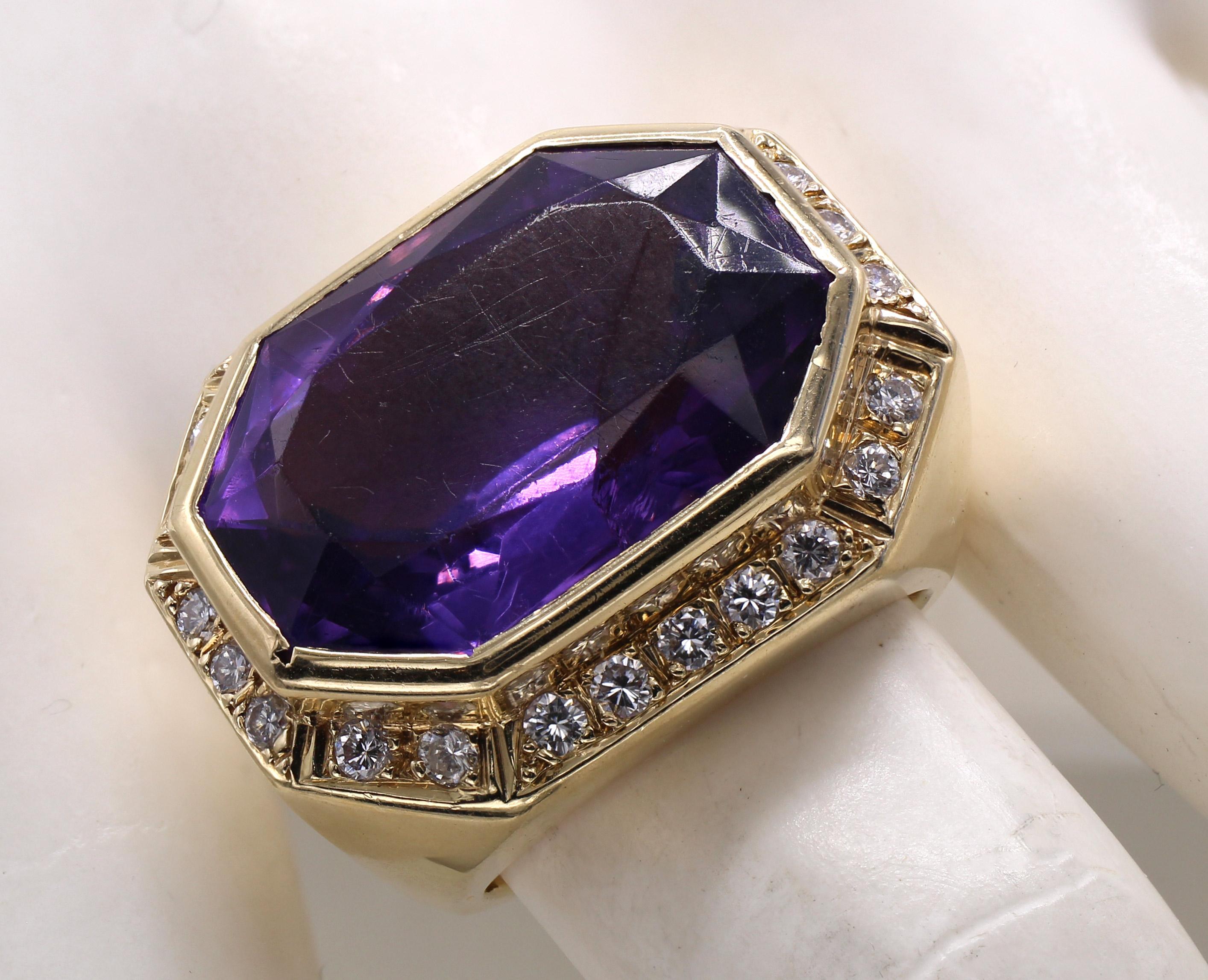Women's or Men's 1980s Amethyst Diamond Gold Ring For Sale