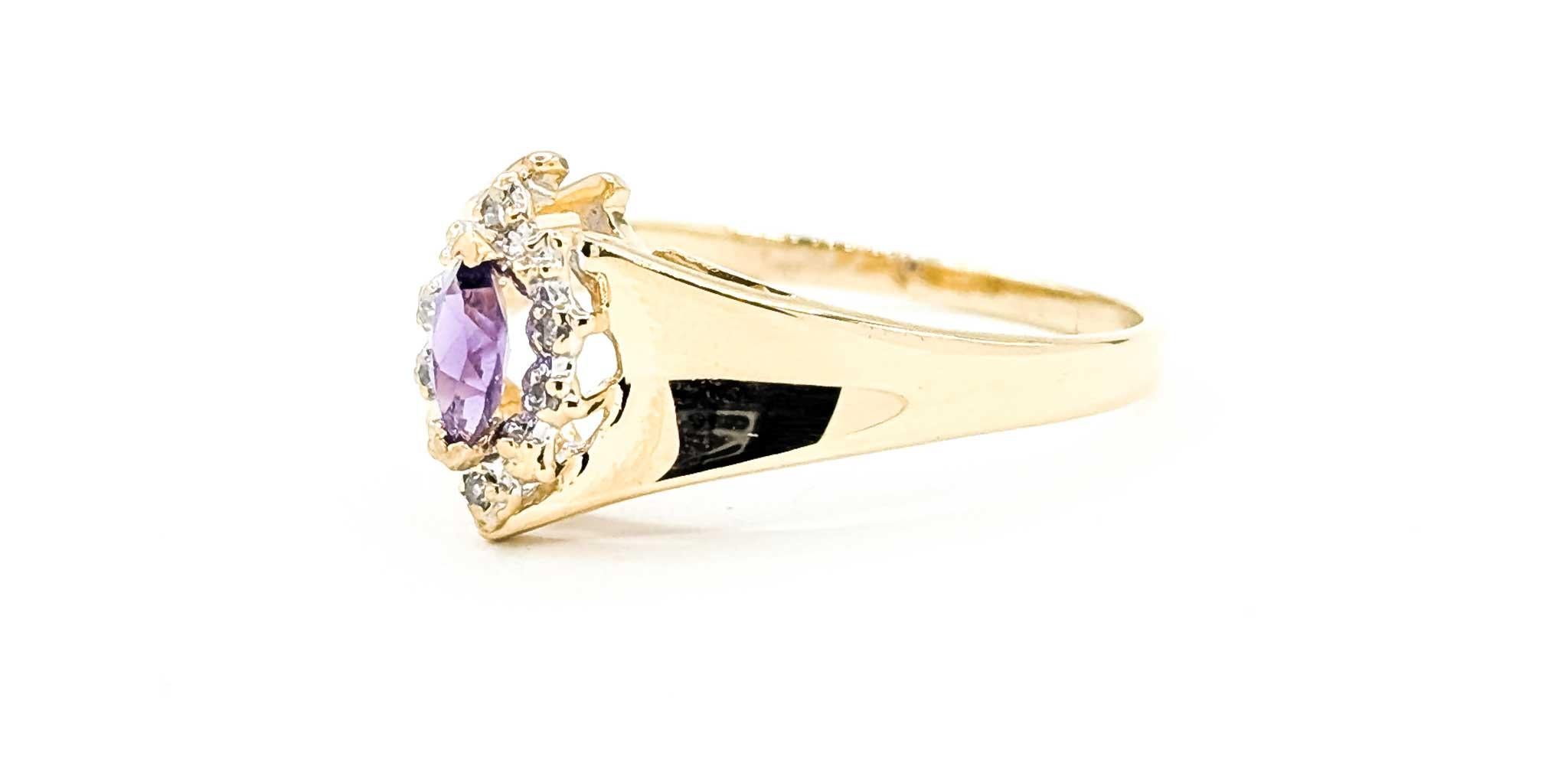 Contemporain Bague à tige effilée en or jaune 14k, améthyste et diamant des années 1980 en vente