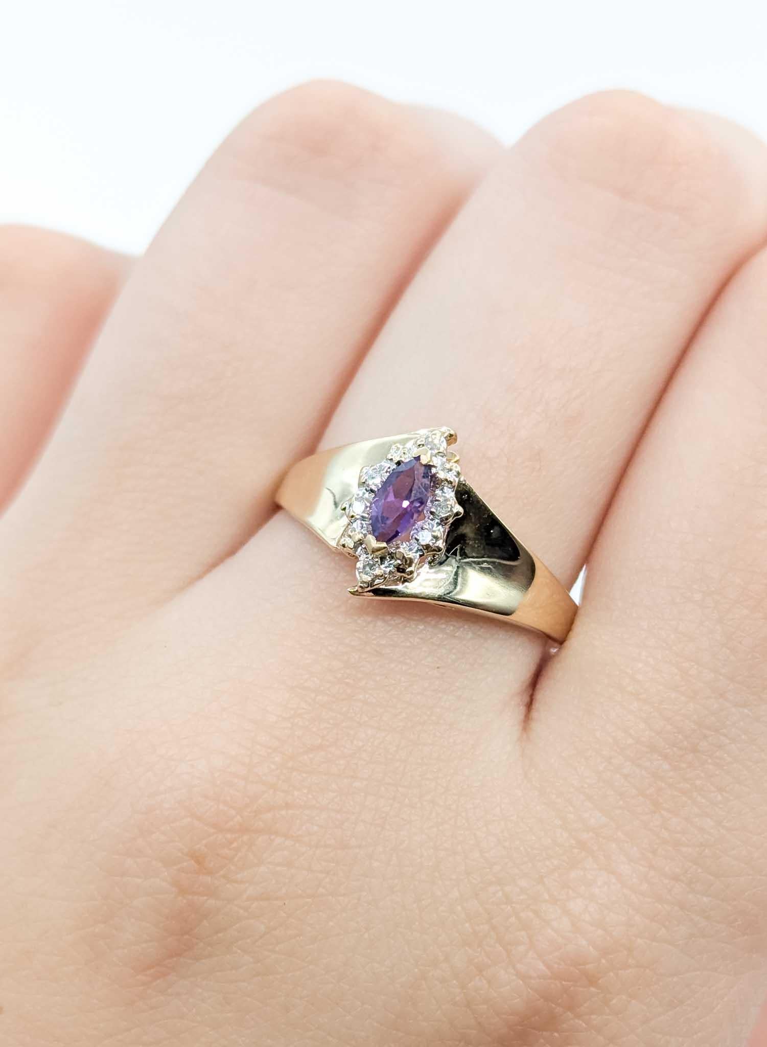 Bague à tige effilée en or jaune 14k, améthyste et diamant des années 1980 Excellent état - En vente à Bloomington, MN