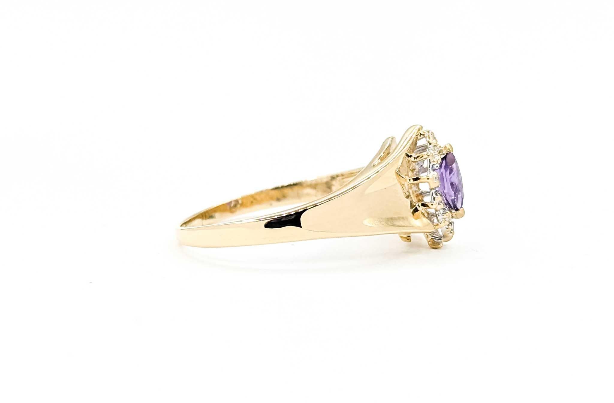 Bague à tige effilée en or jaune 14k, améthyste et diamant des années 1980 en vente 1