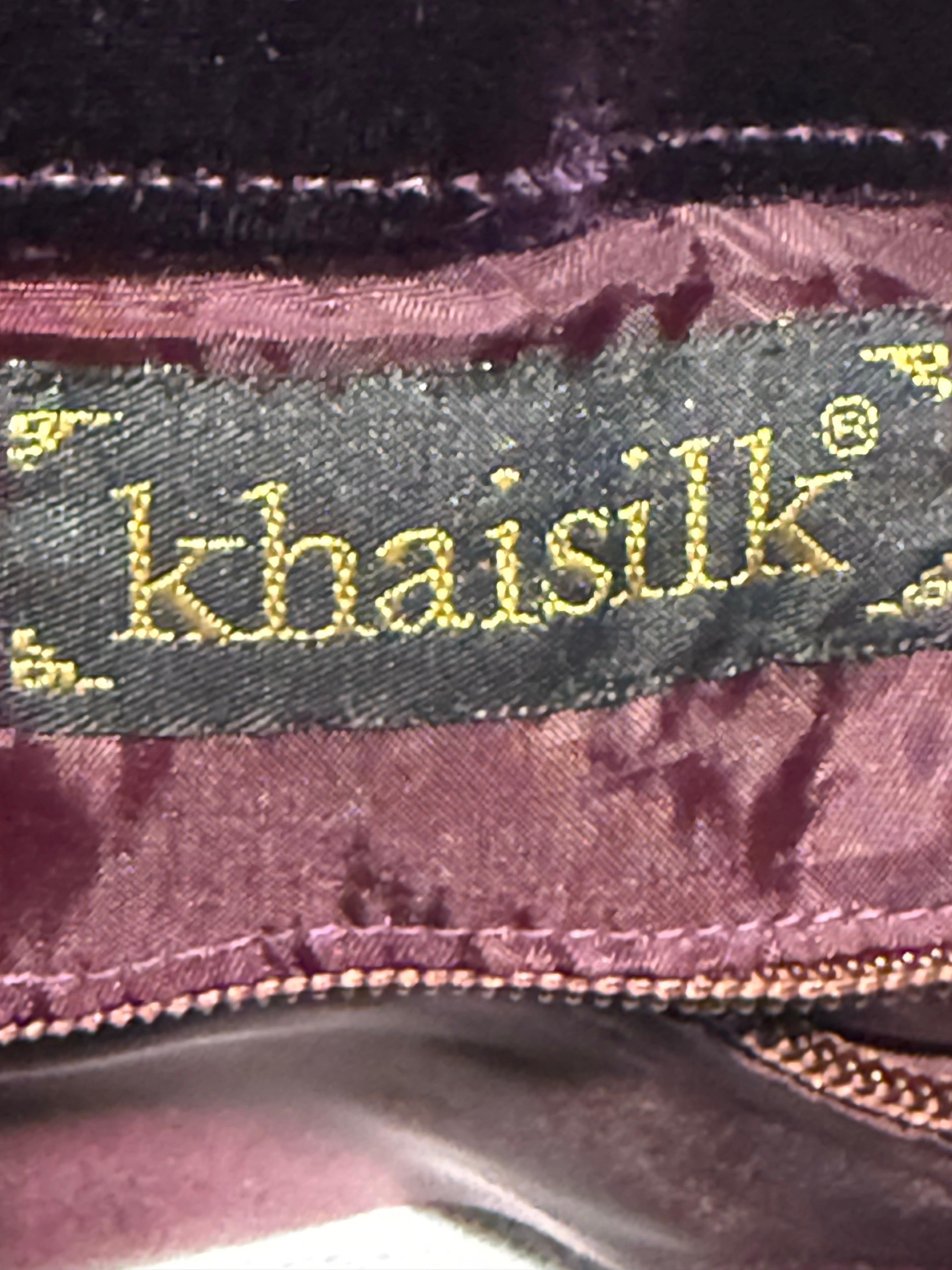 Borsa anni '80 in velluto ametista con fiori all'uncinetto viola e nappe con perline in vendita 8