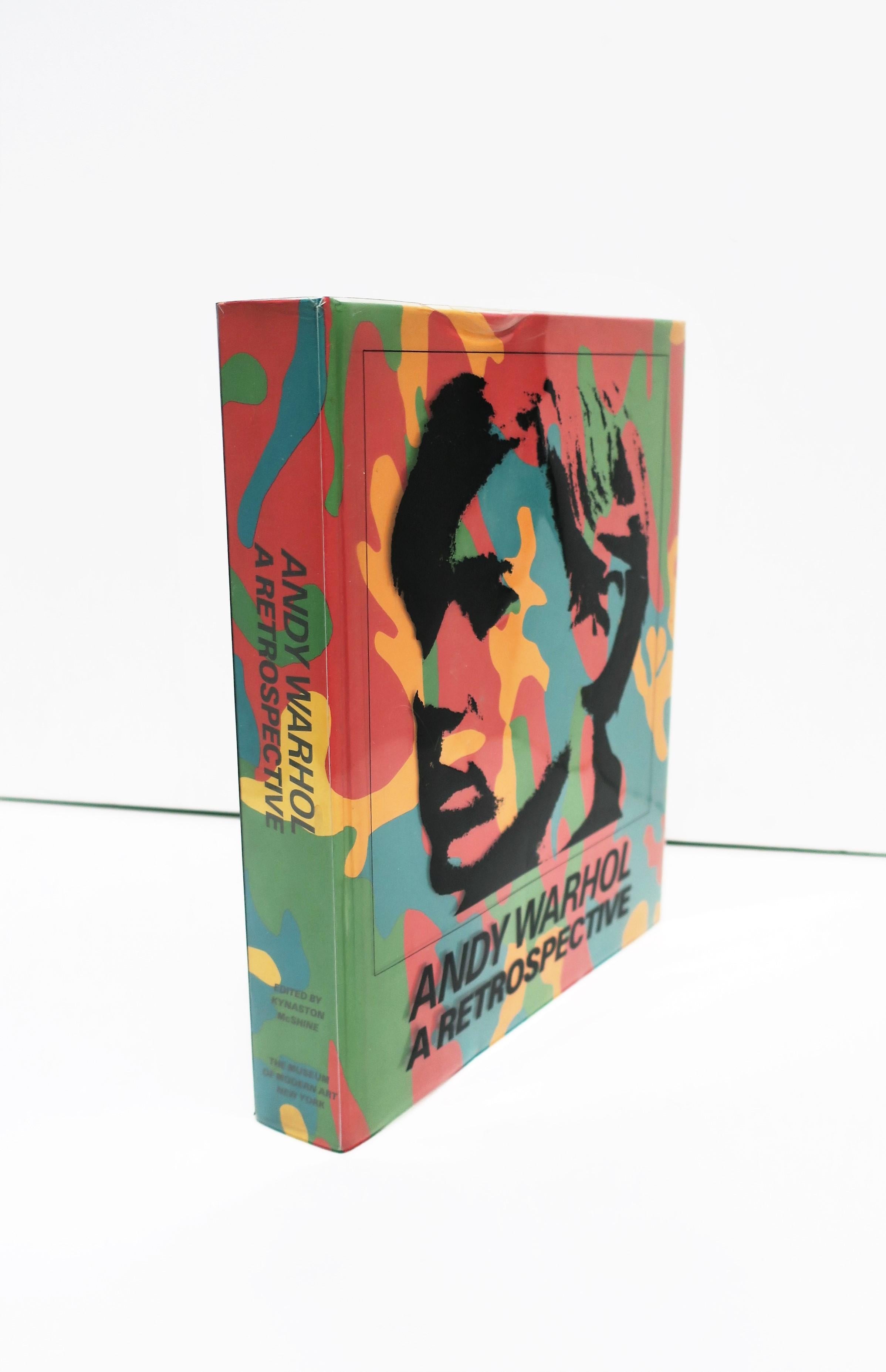 Andy Warhol, Retrospektives Hard-Cover-Couchtischbuch, 1989 (Expressionismus) im Angebot