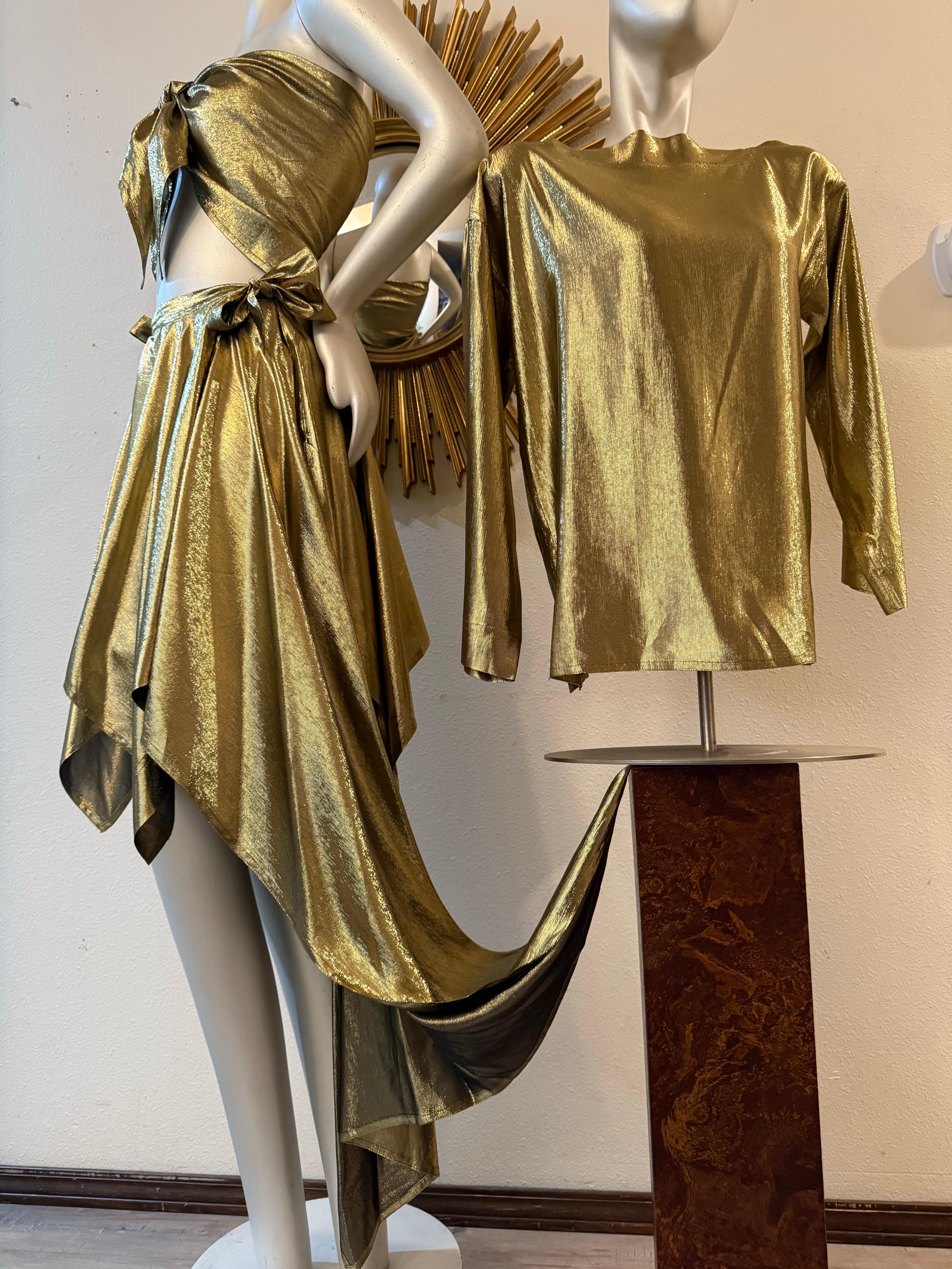 1980s Angelo Tarlazzi 4-Piece Gold Silk Lame Ensemble w Skirts Blouse & Scarf For Sale 3
