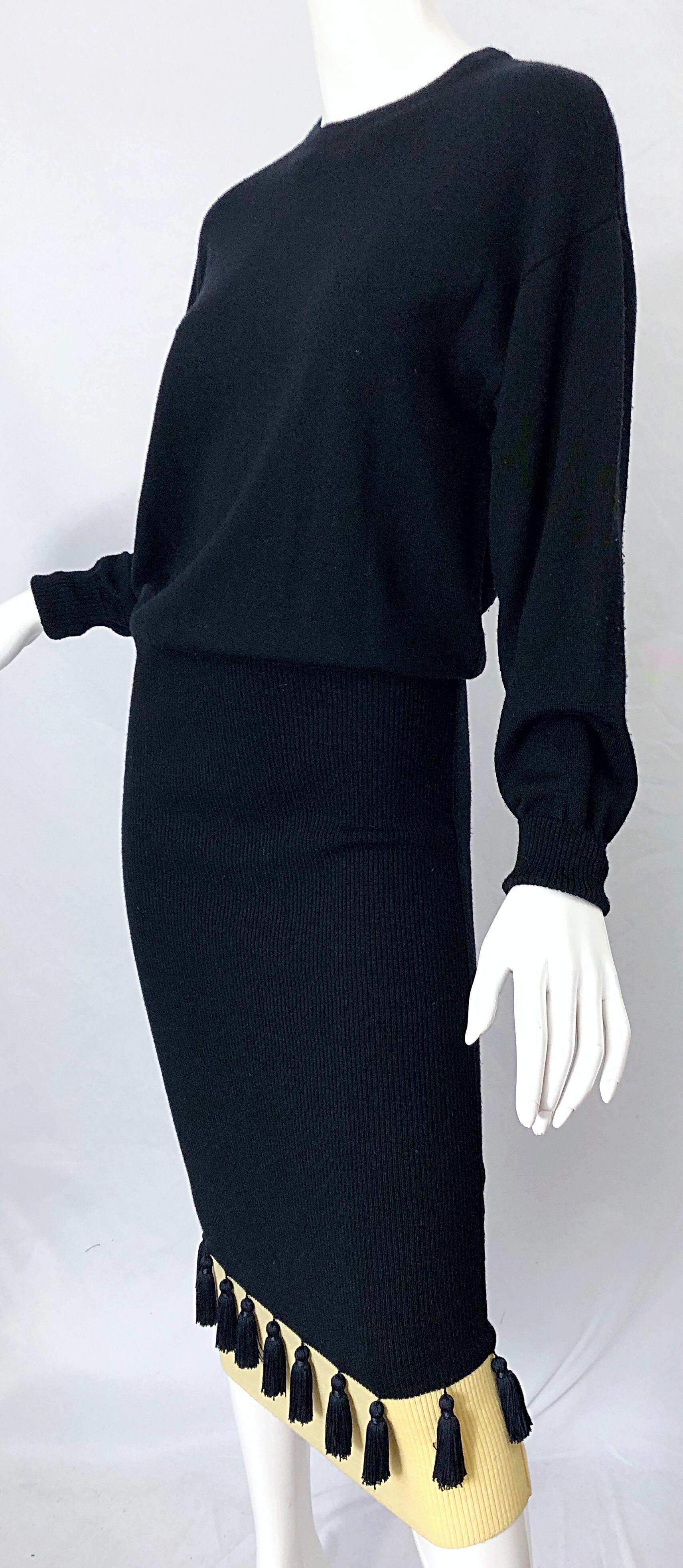 1980s Angelo Tarlazzi Black and Ivory Wool Dolman Sleeve 80s Sweater Dress For Sale 3