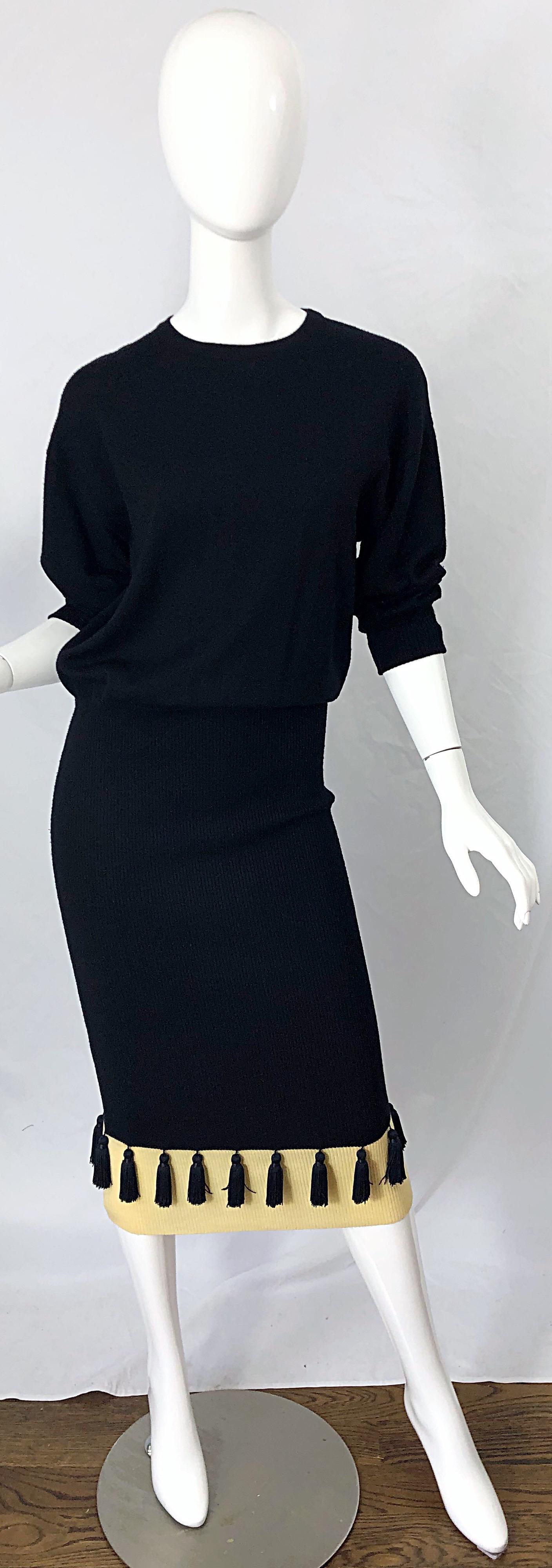 1980s Angelo Tarlazzi Black and Ivory Wool Dolman Sleeve 80s Sweater Dress For Sale 5