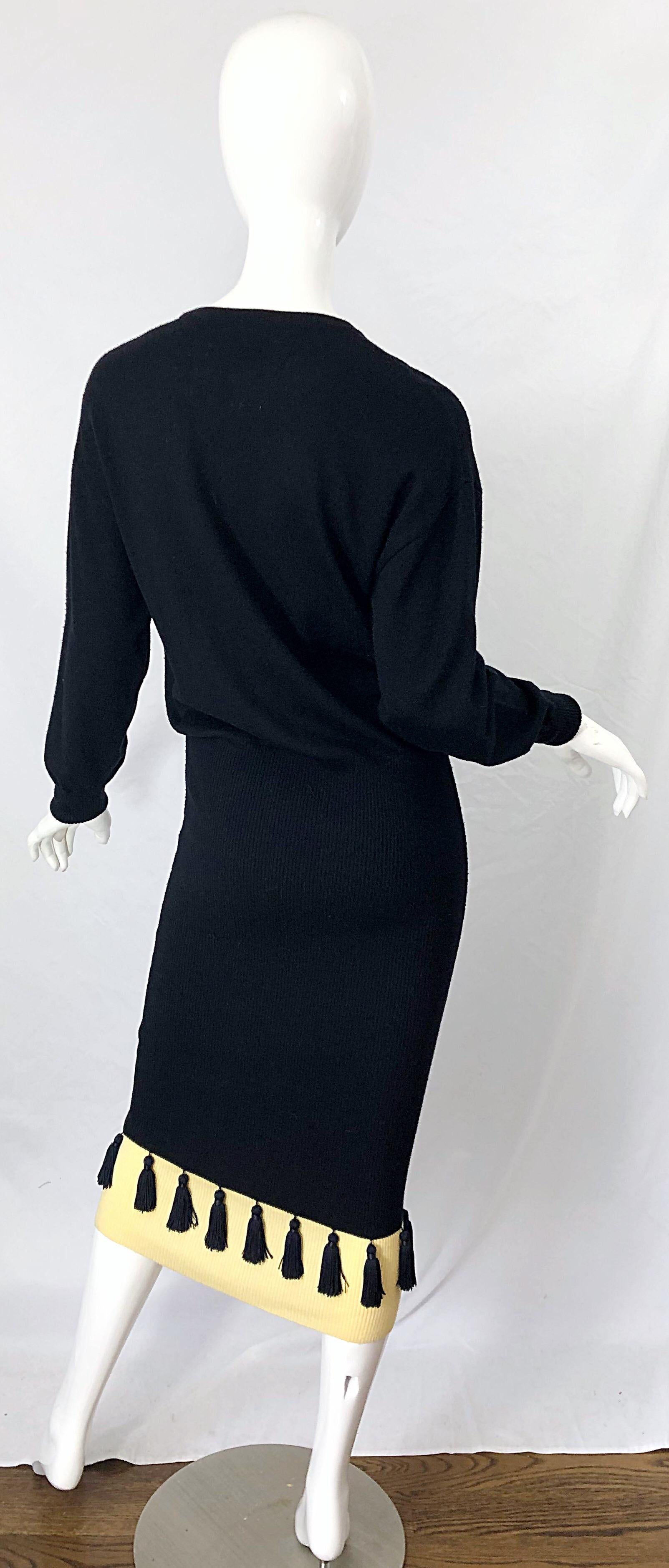 1980s Angelo Tarlazzi Black and Ivory Wool Dolman Sleeve 80s Sweater Dress For Sale 6