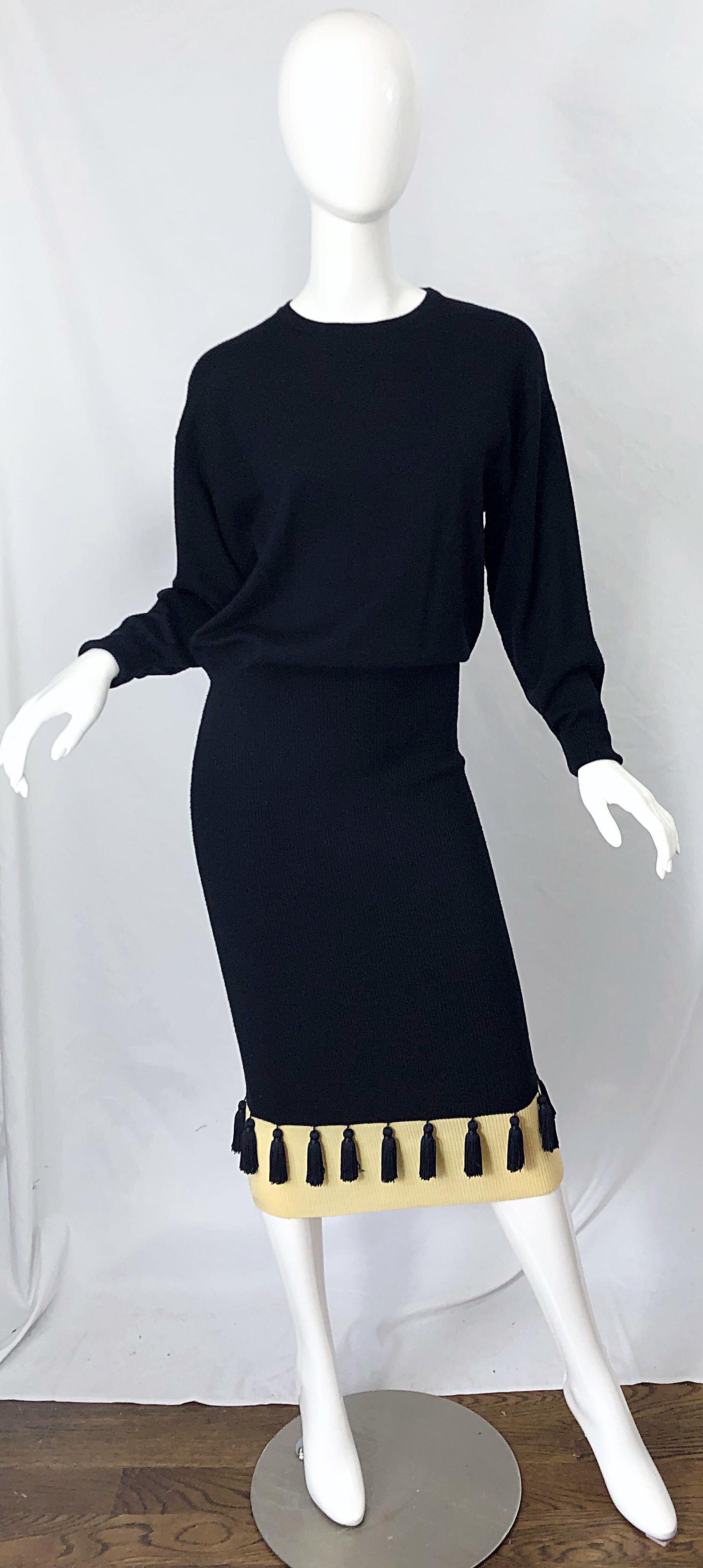 1980s Angelo Tarlazzi Black and Ivory Wool Dolman Sleeve 80s Sweater Dress For Sale 8