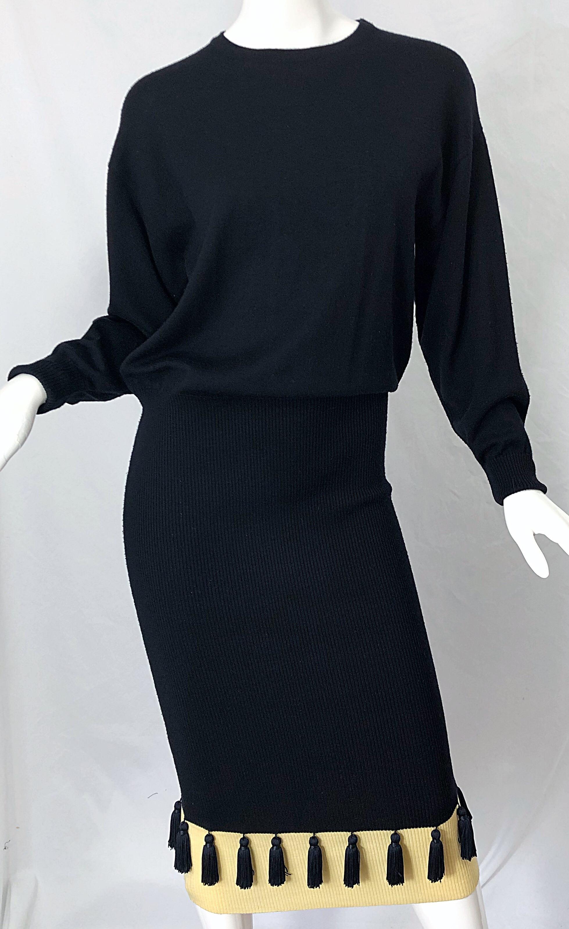 1980s Angelo Tarlazzi Black and Ivory Wool Dolman Sleeve 80s Sweater Dress For Sale 2