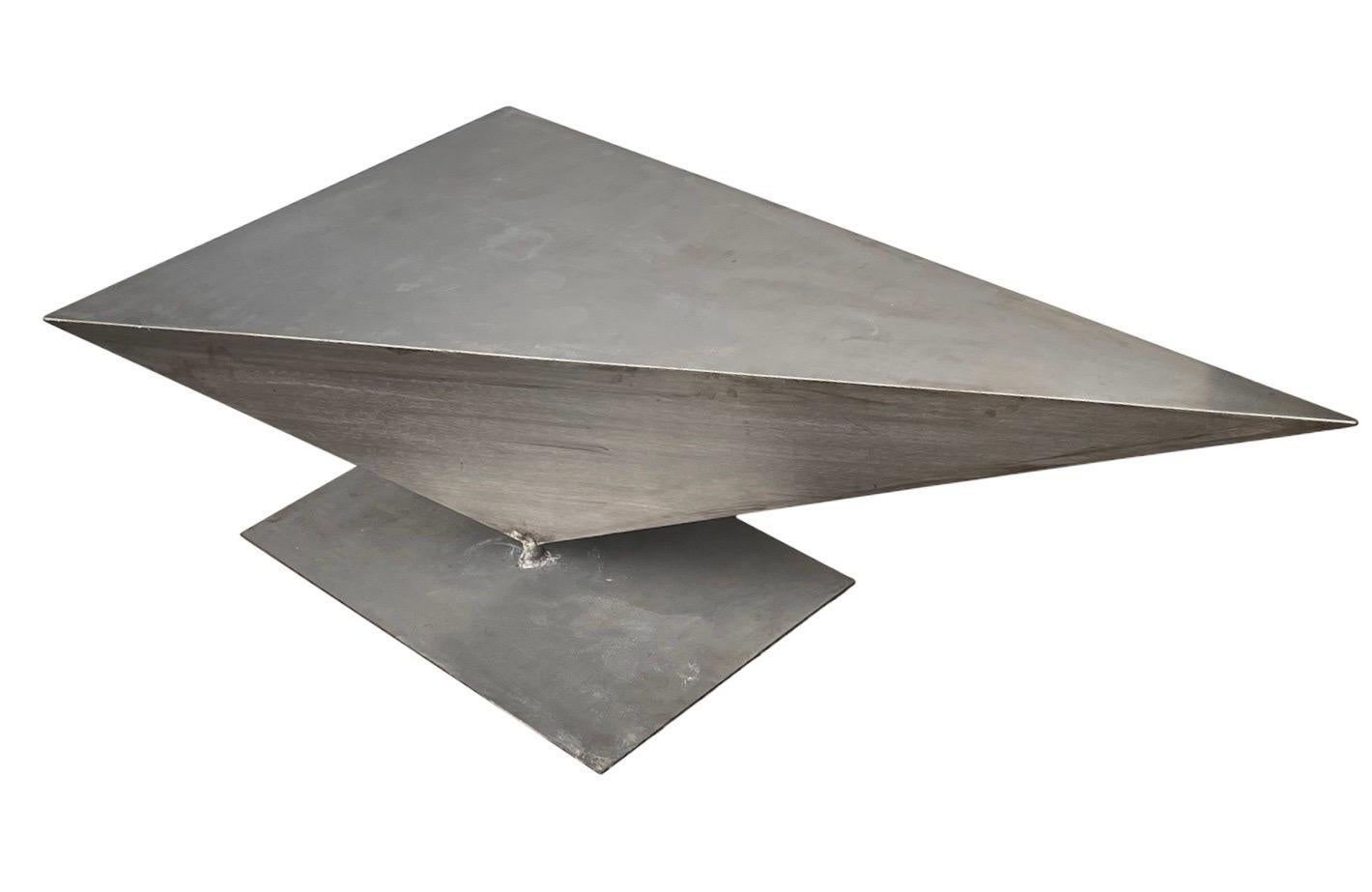 Mid-Century Modern 1980s Angular Steel Sculptured Coffee Table For Sale