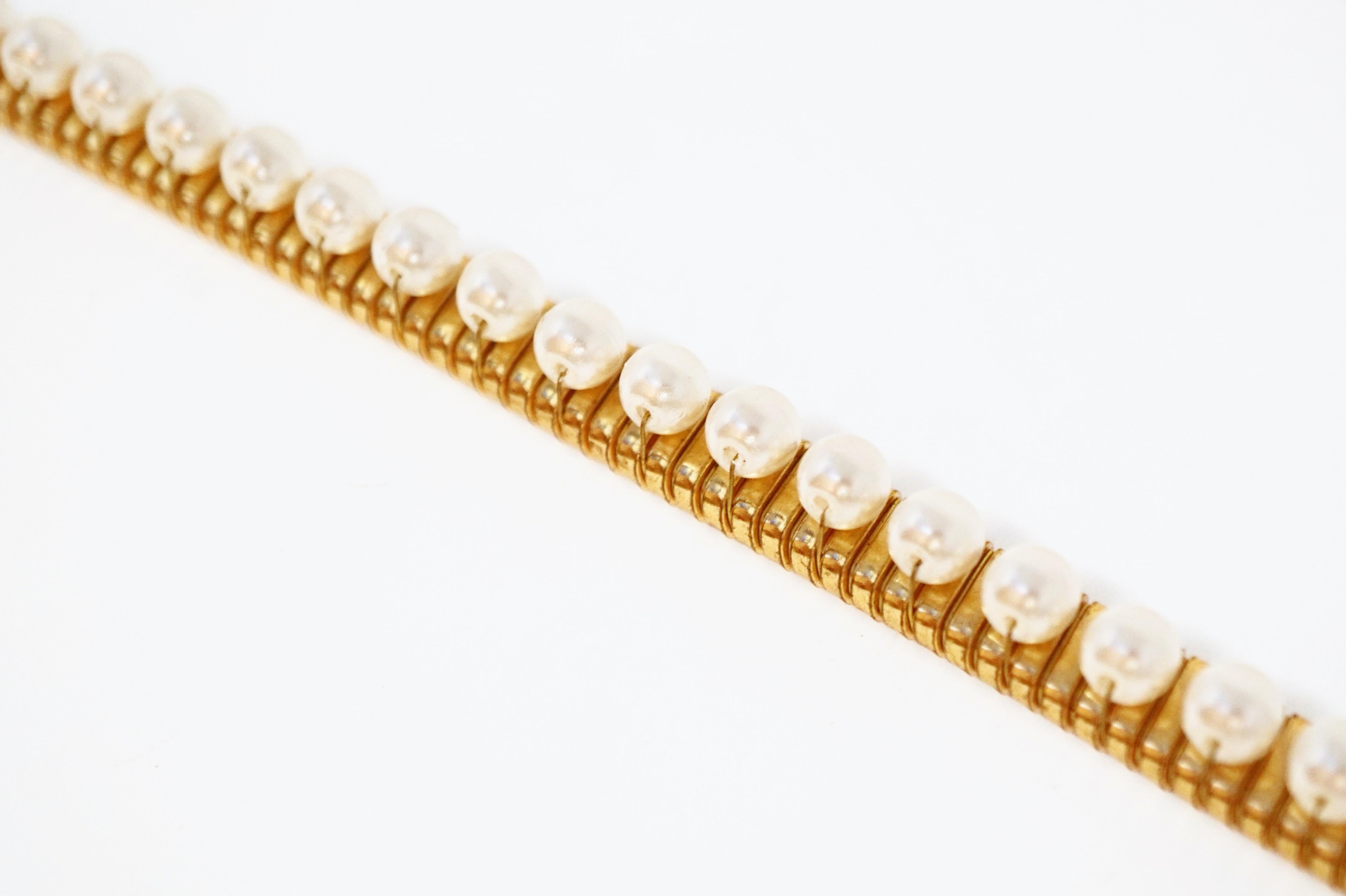 Anne Klein per Accessocraft, cintura elasticizzata con testa di leone e perle, firmata, anni '80. 9