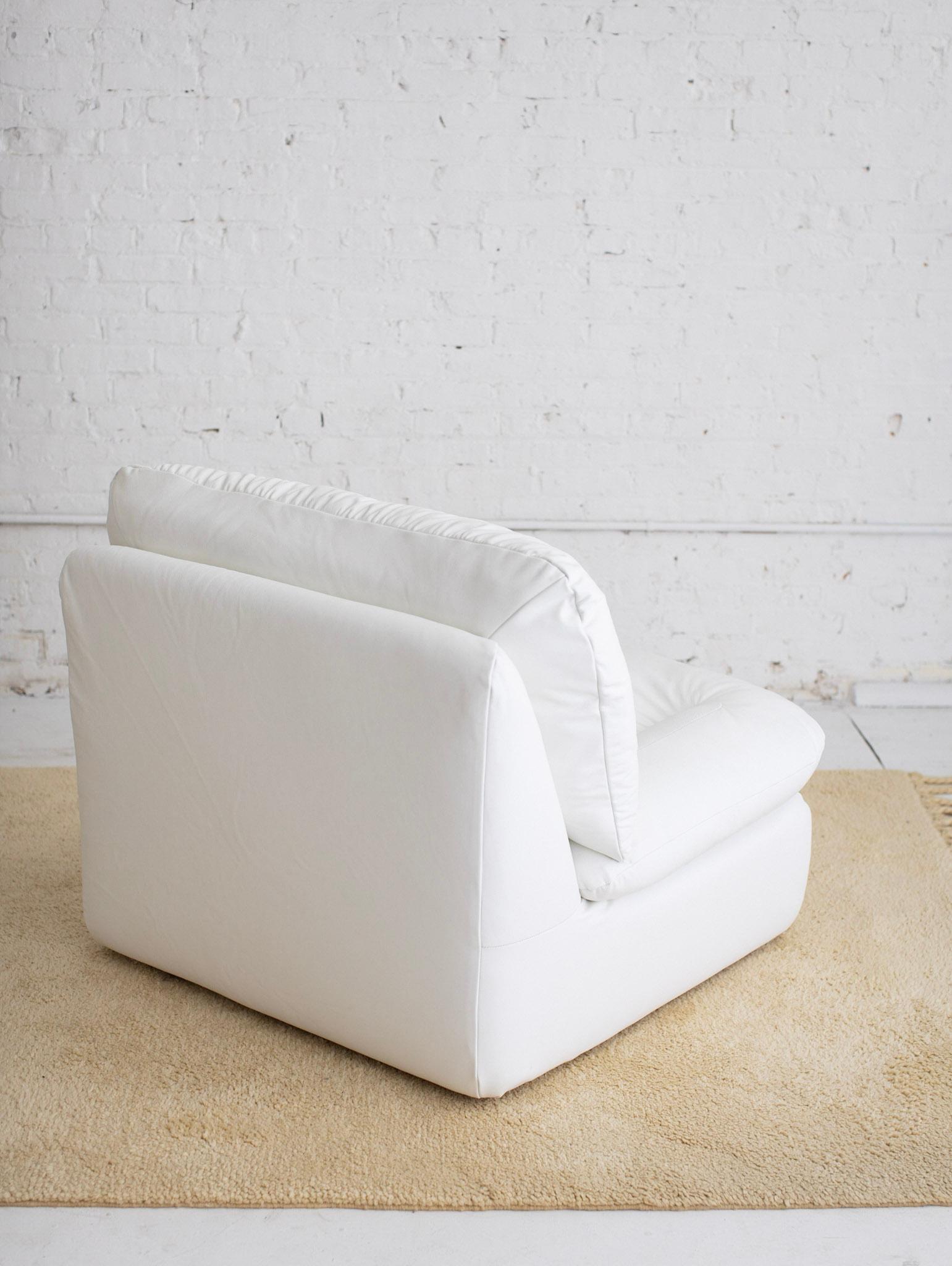 Canadian 1980s Arconas for Ligne Roset White Leather Oversized Lounge Chair