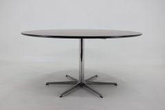 1980s Arne Jacobsen Round Palisander Dining Table for Fritz Hansen, Denmark