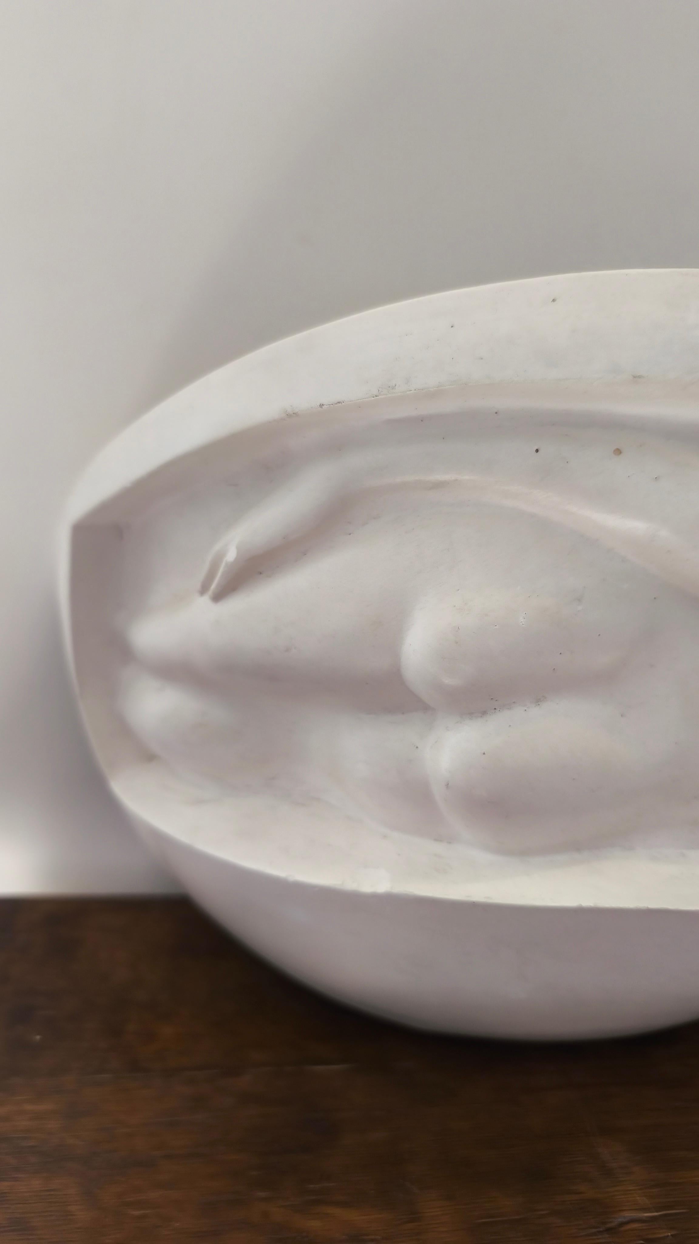 Par de apliques de estilo Art Decó de los años 80 con decoración de mujeres desnudas, escayola en venta 4