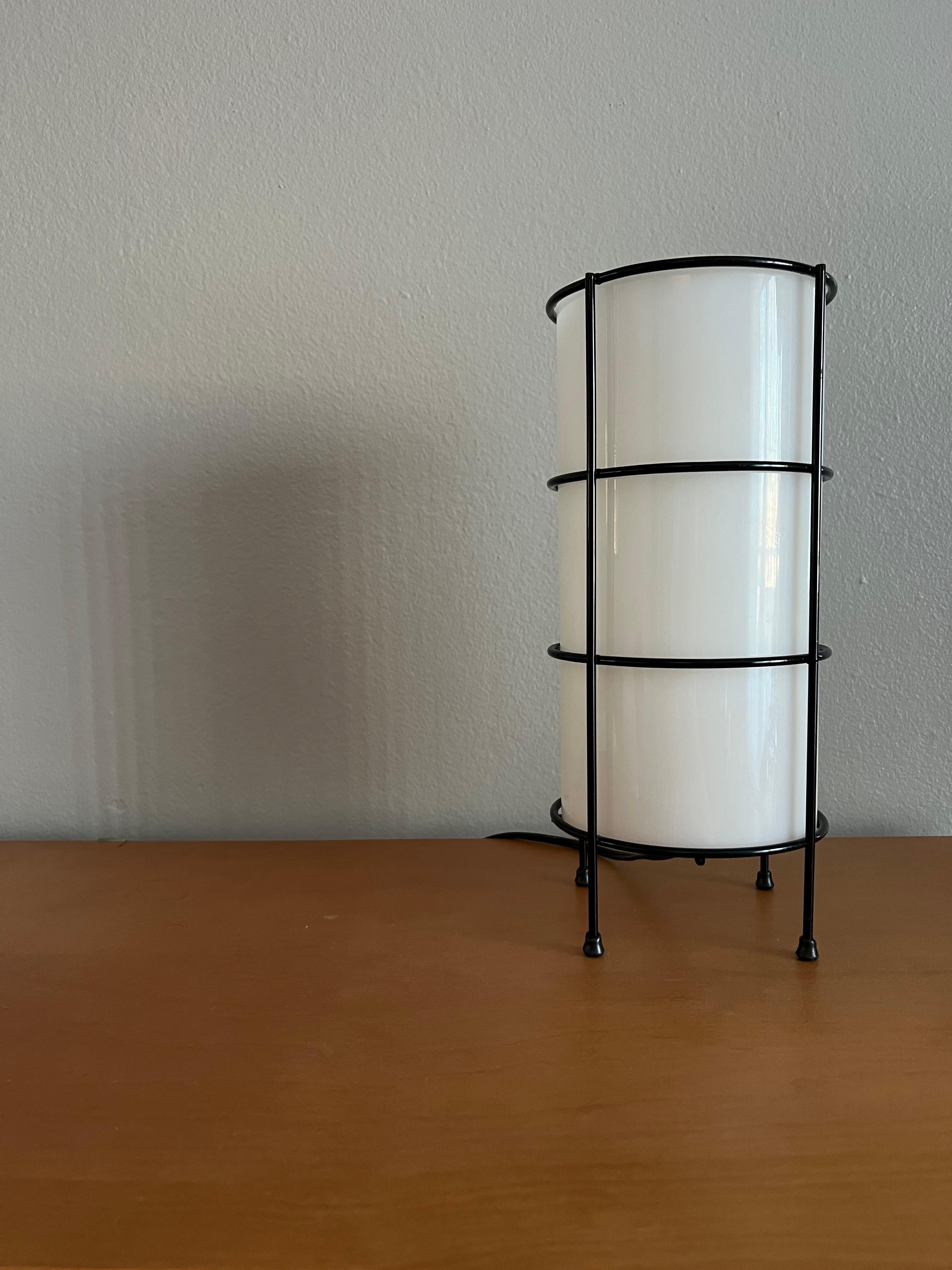 Sidecar 1980 NYC Artemide Mid-Century Modern table lamp with case study glass. 

Overall great condition. Glass diffuser does have some rough spots along edges.