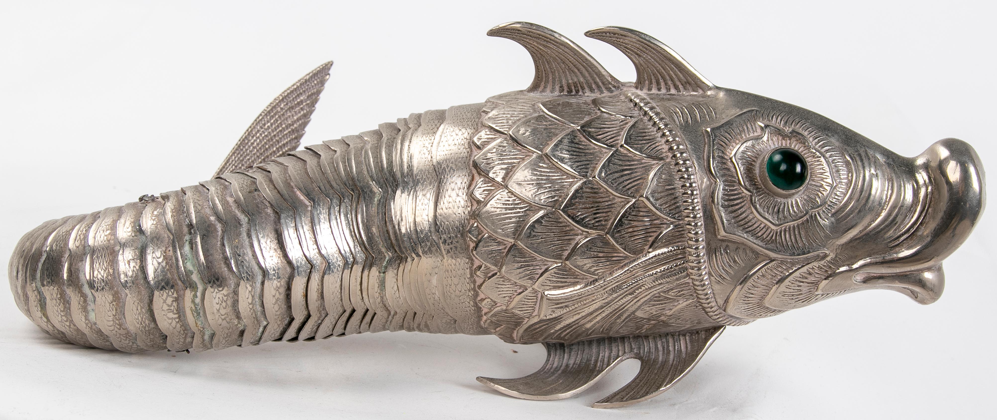 1980s Articulated Silver Fish with Glass Eyes  In Good Condition In Marbella, ES