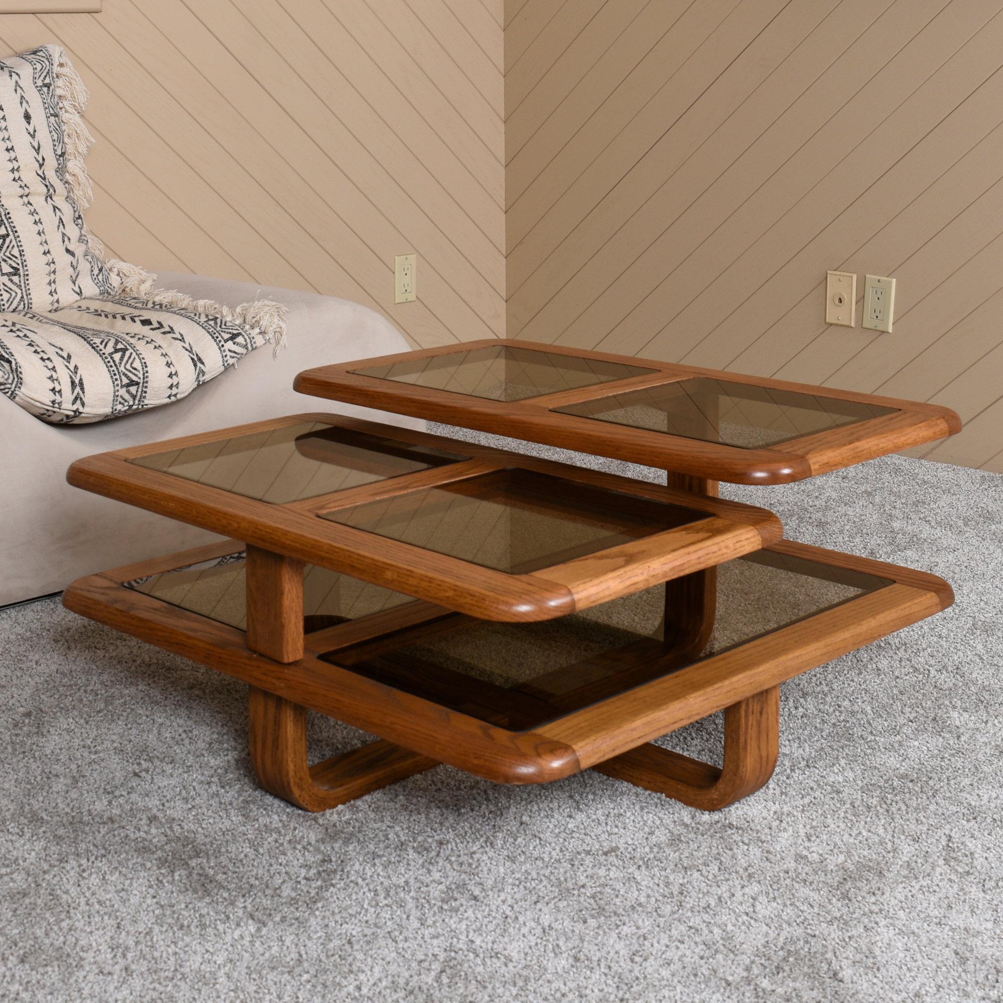 Table basse pivotante carrée en chêne et verre fumé des années 1980 en vente 2