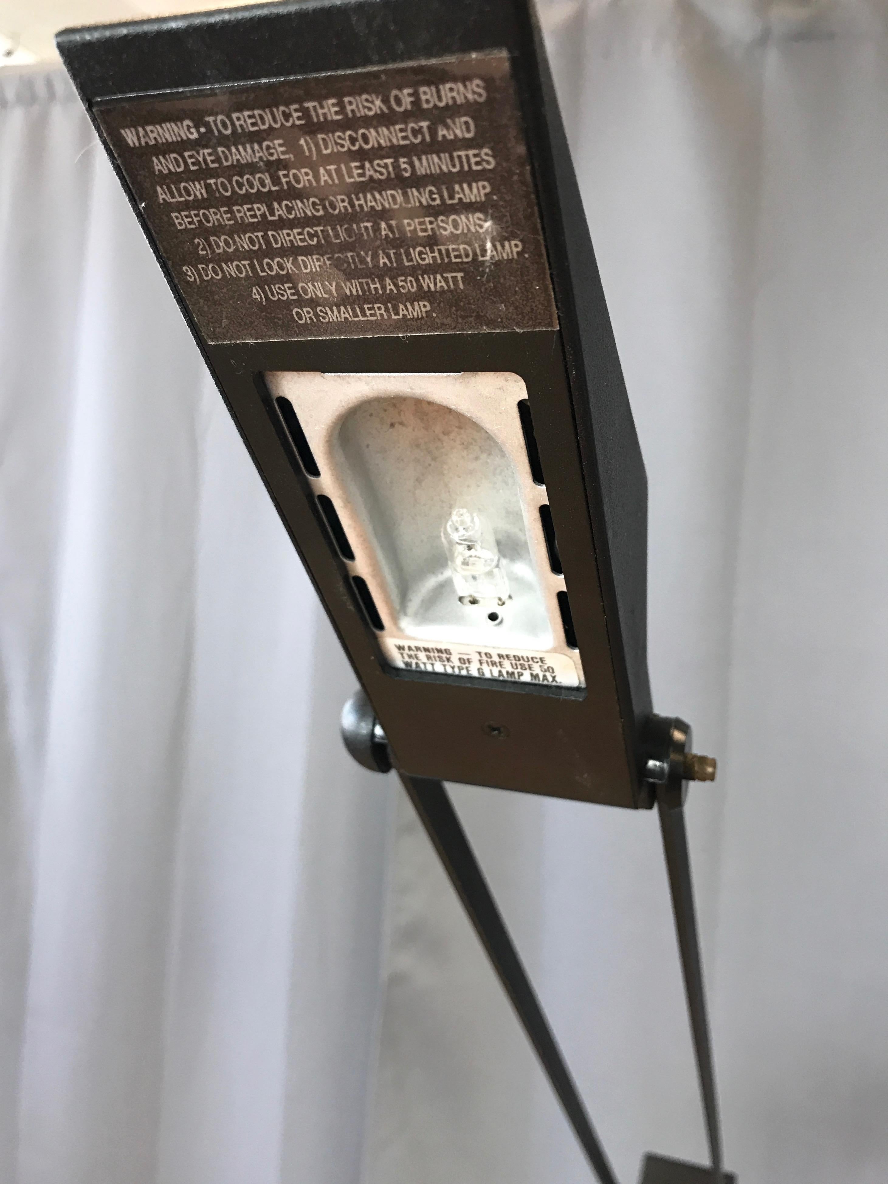 lampadaire articulé Artup Minimalist des années 1980 en métal noir 4