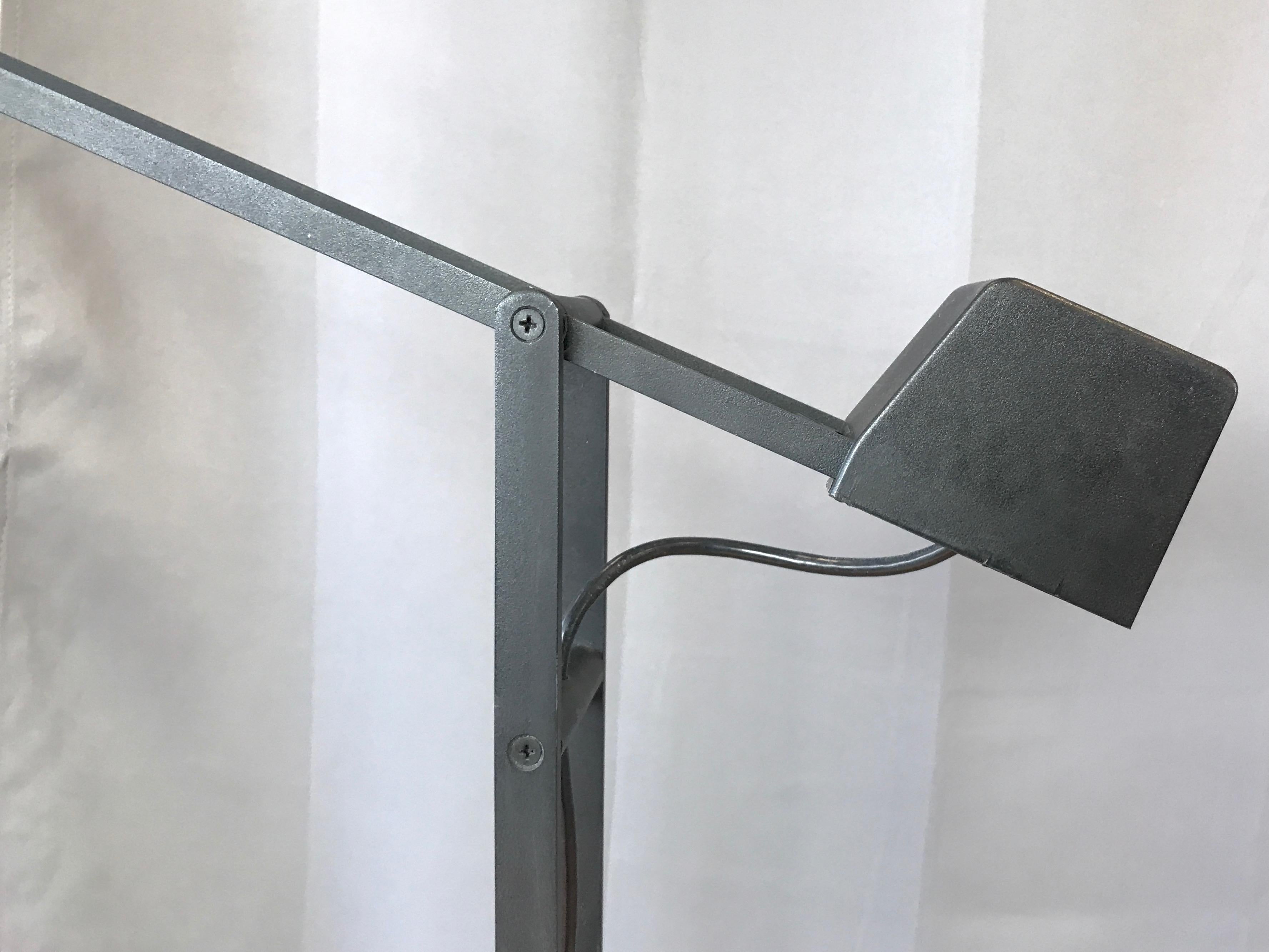 lampadaire articulé Artup Minimalist des années 1980 en métal noir 1