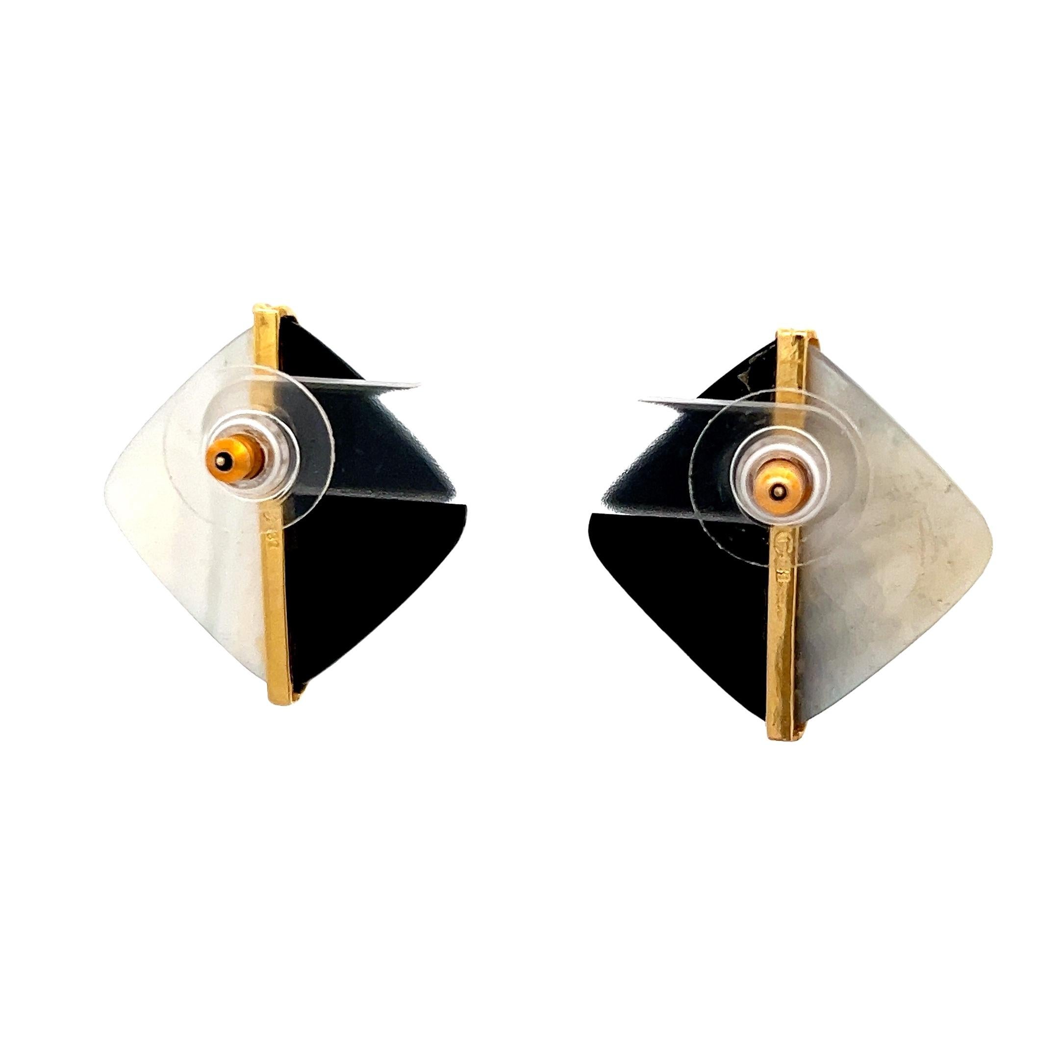 Boucles d'oreilles Asch Grossbardt en Onyx et Nacre 14K des années 1980  Oreilles percées en vente 3