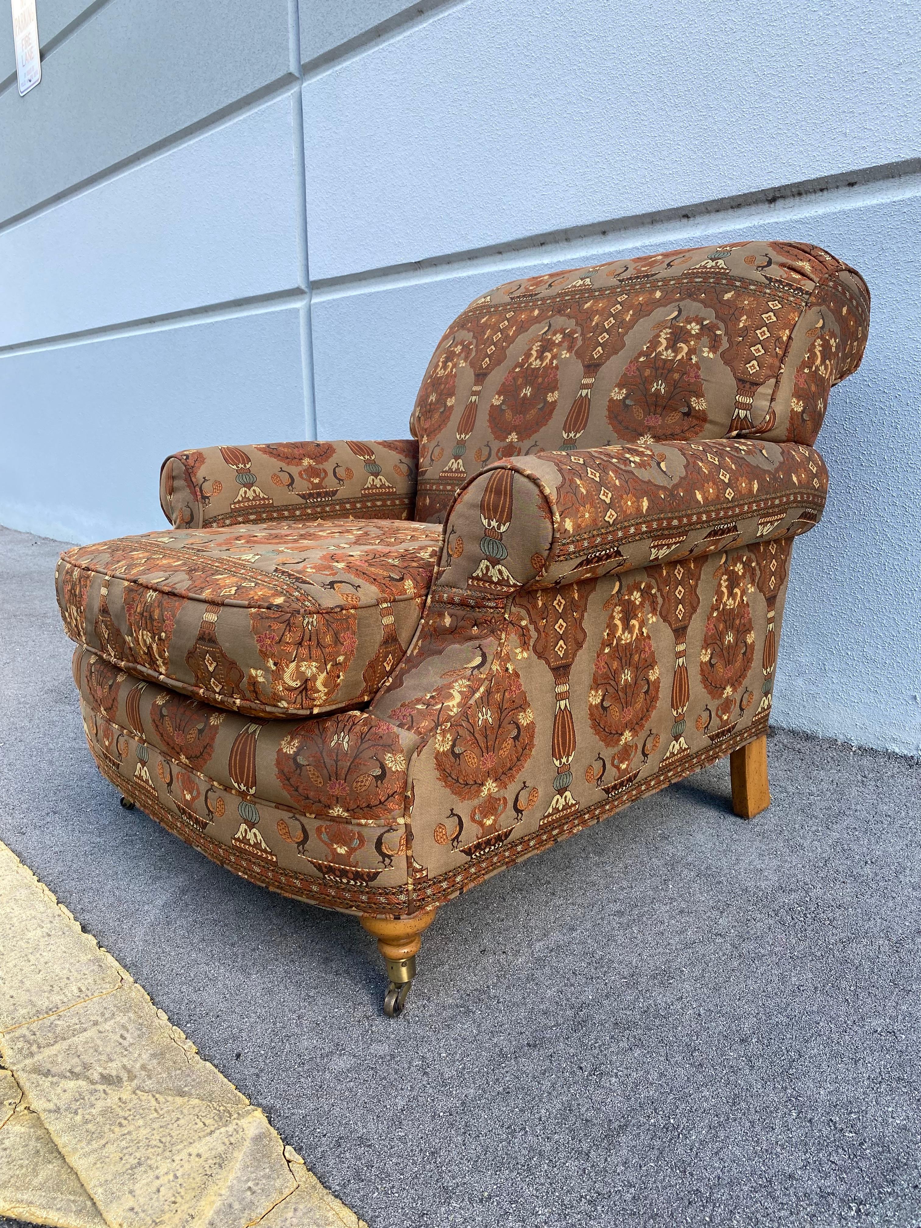 Anglais Fauteuil et pouf en textile George Smith attribués aux années 1980, lot de 2 en vente