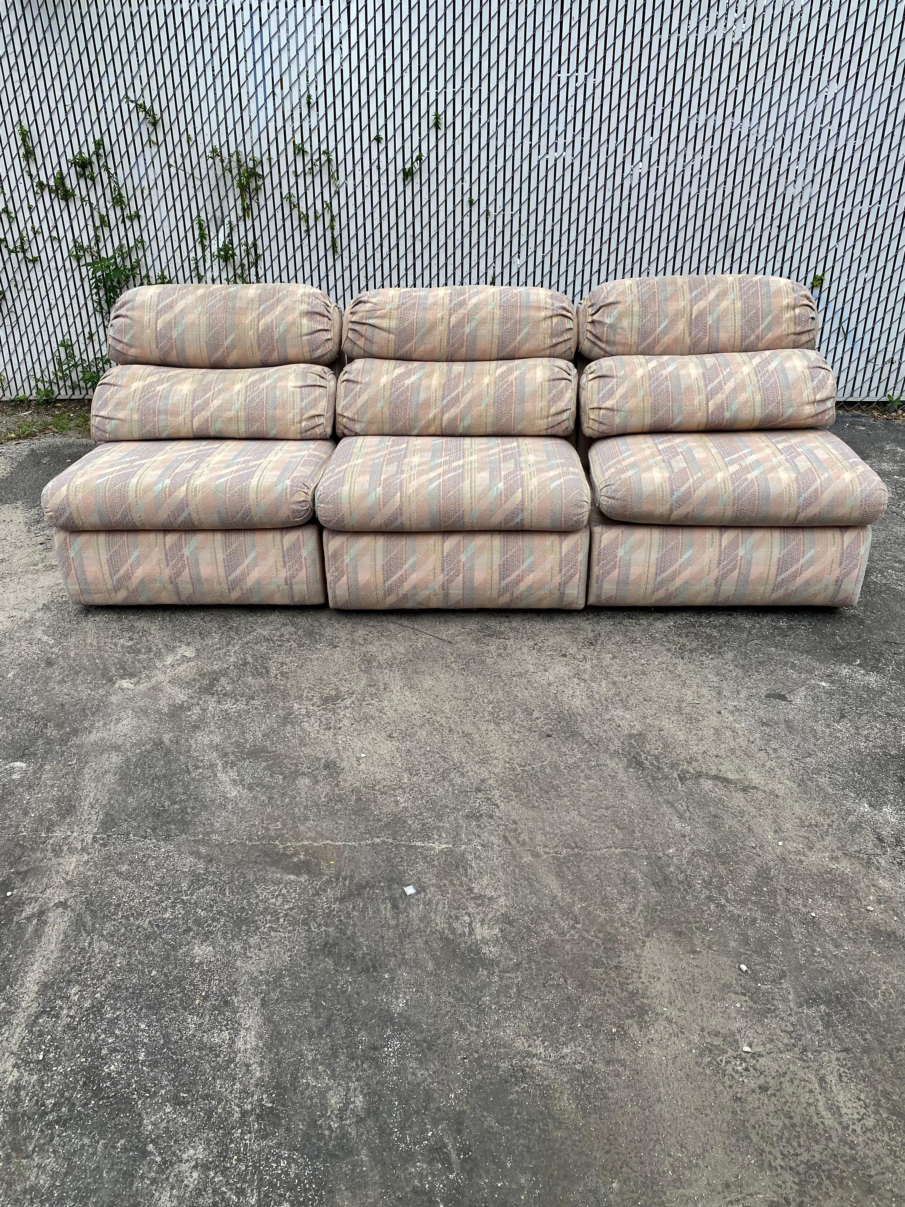Late 20th Century 1980s Attributed to Milo Baughman Slippers Modular Tweed Sectional For Sale