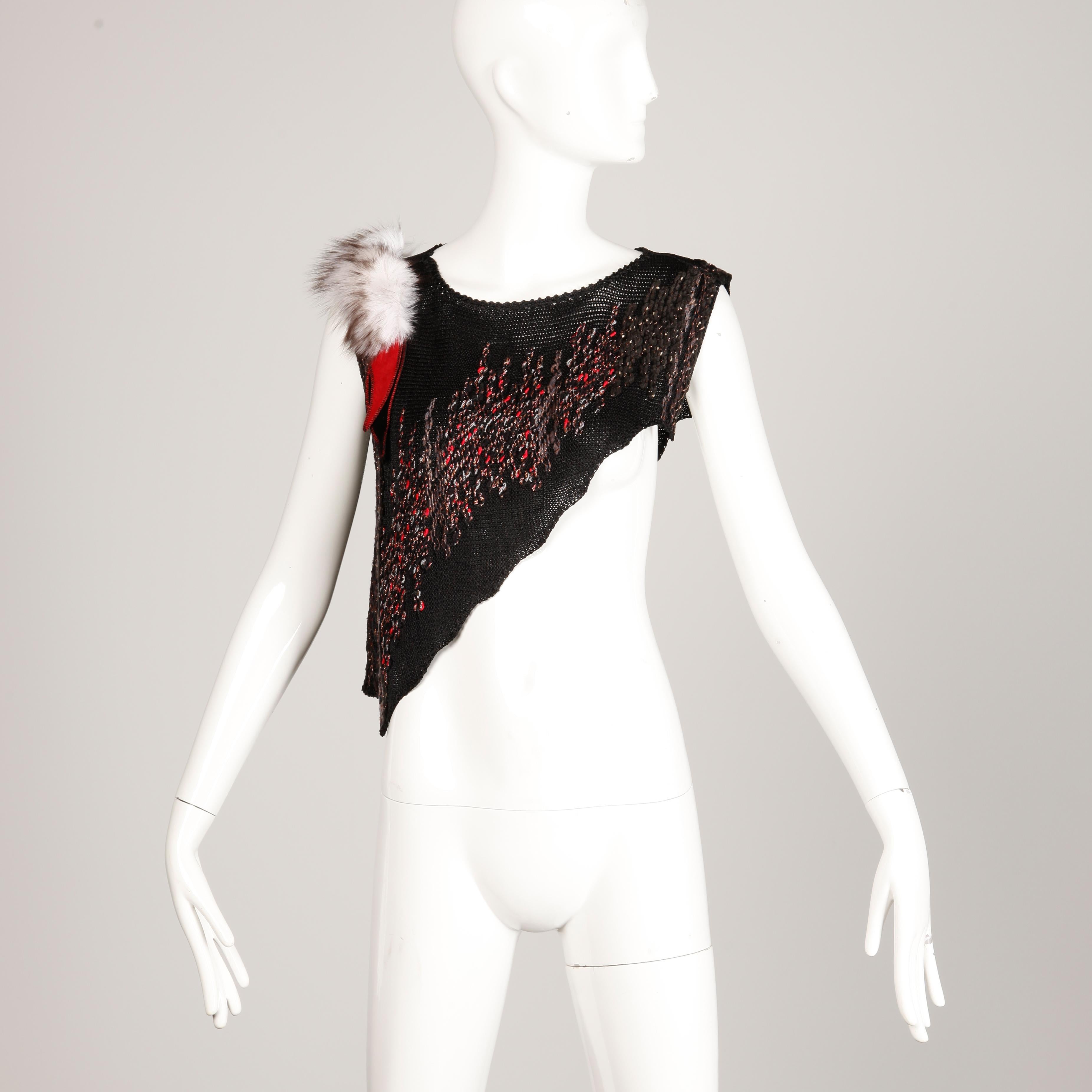1980s Avant Garde Vintage Knit Top with Fox Fur Detail For Sale 2