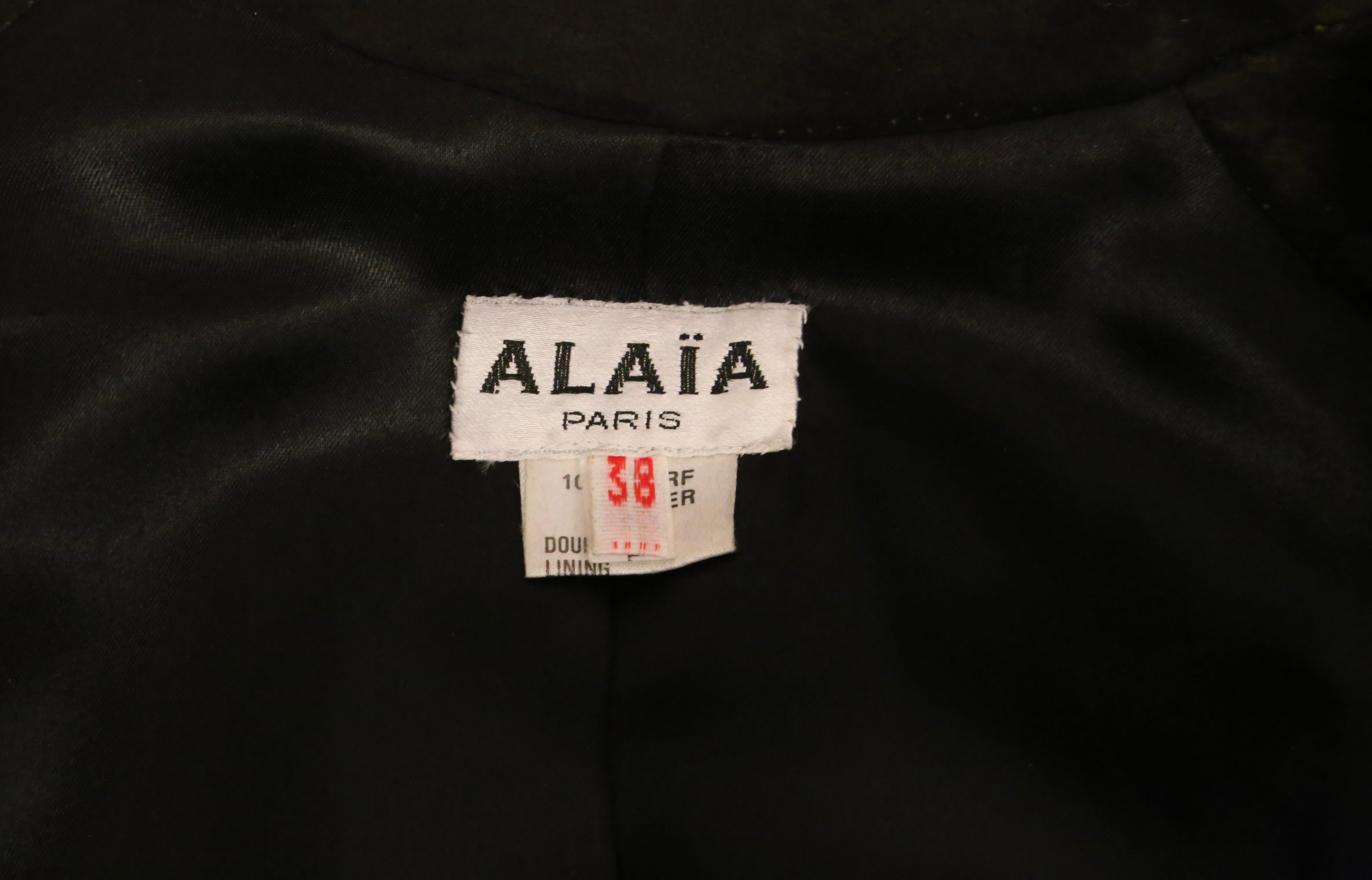 AZZEDINE ALAIA anni '80, giacca in pelle di cervo scamosciata marrone scuro e pantaloncini con frange in vendita 14