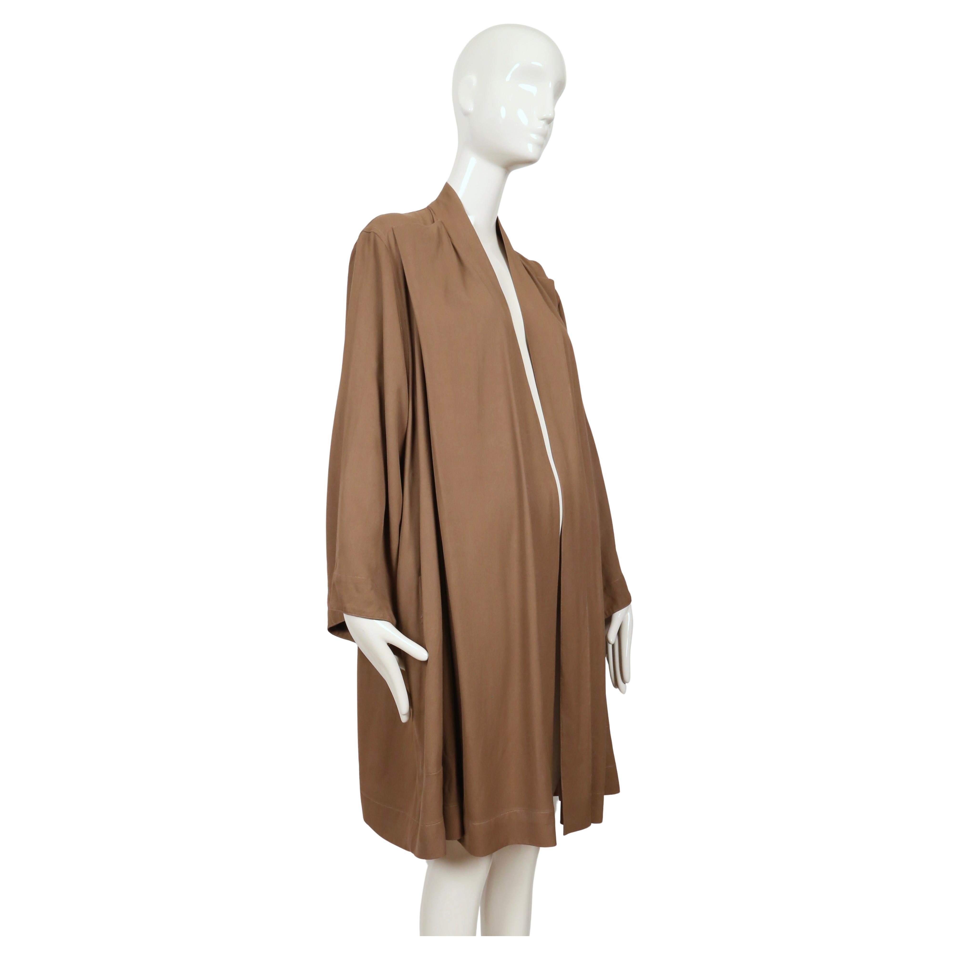 Marrone 1980's AZZEDINE ALAIA taupe swing coat in vendita