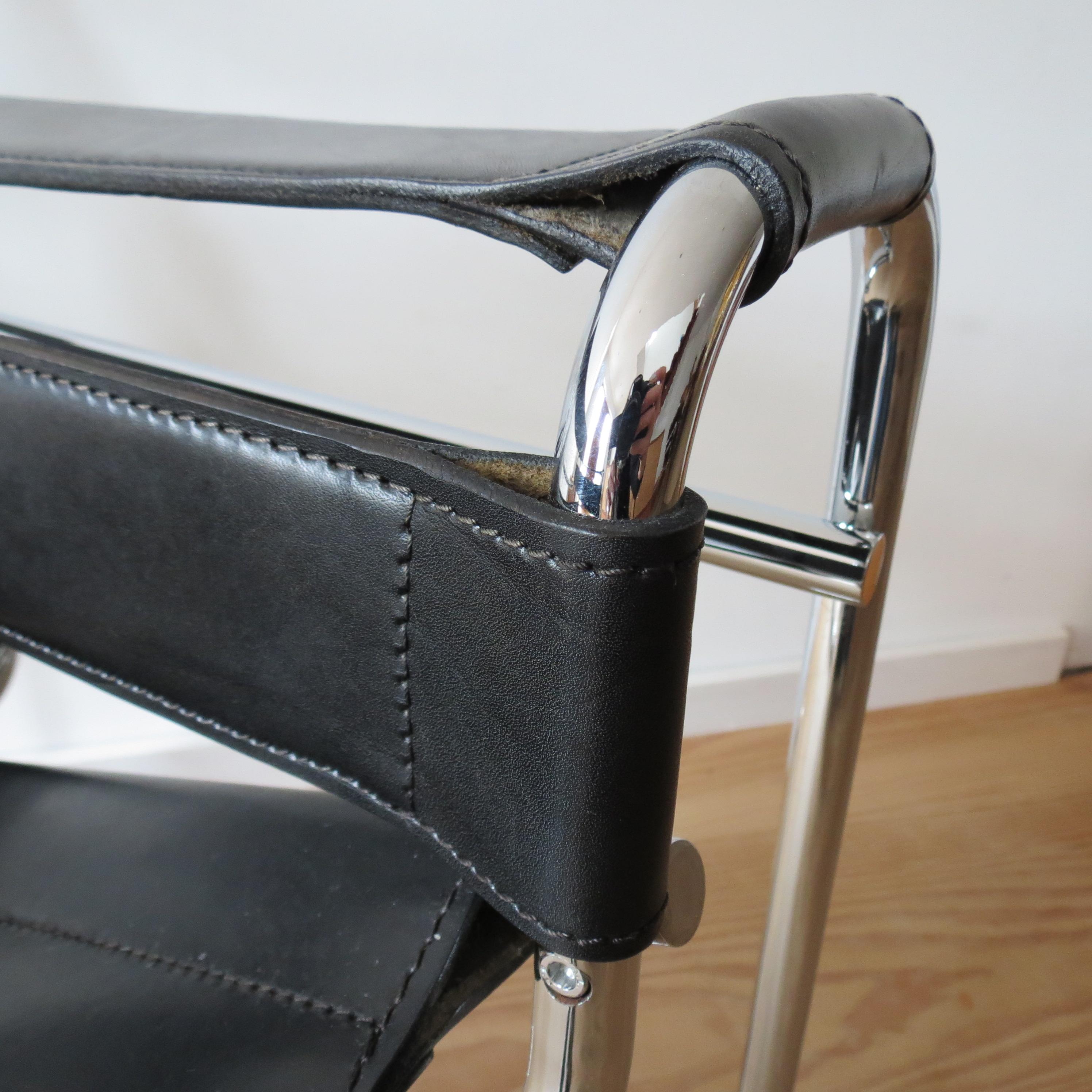 20th Century 1980s B3 Wassily Chair Black Leather Marcel Breuer for Fasem, Italy, Bauhaus A