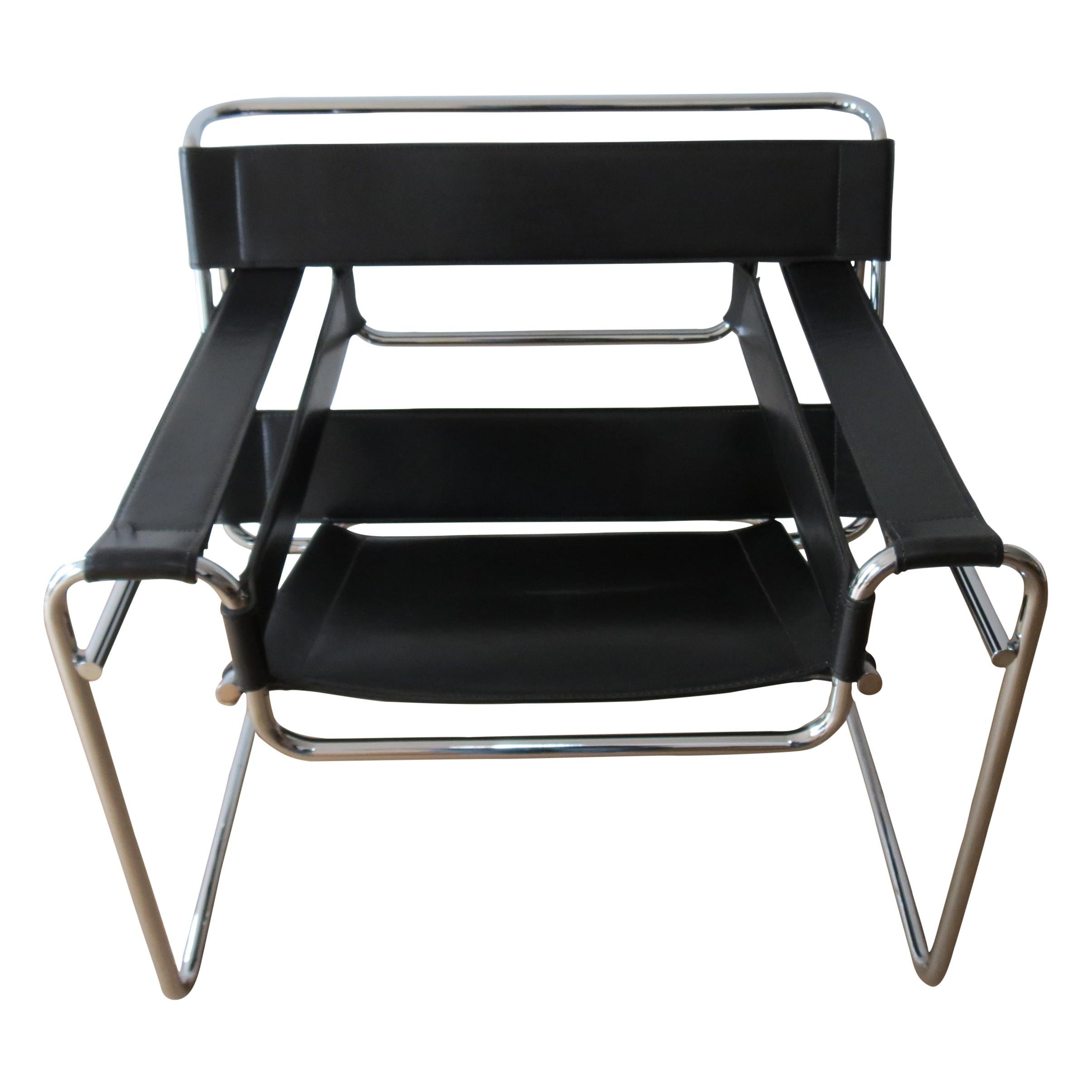 1980s B3 Wassily Chair Black Leather Marcel Breuer for Fasem, Italy, Bauhaus A