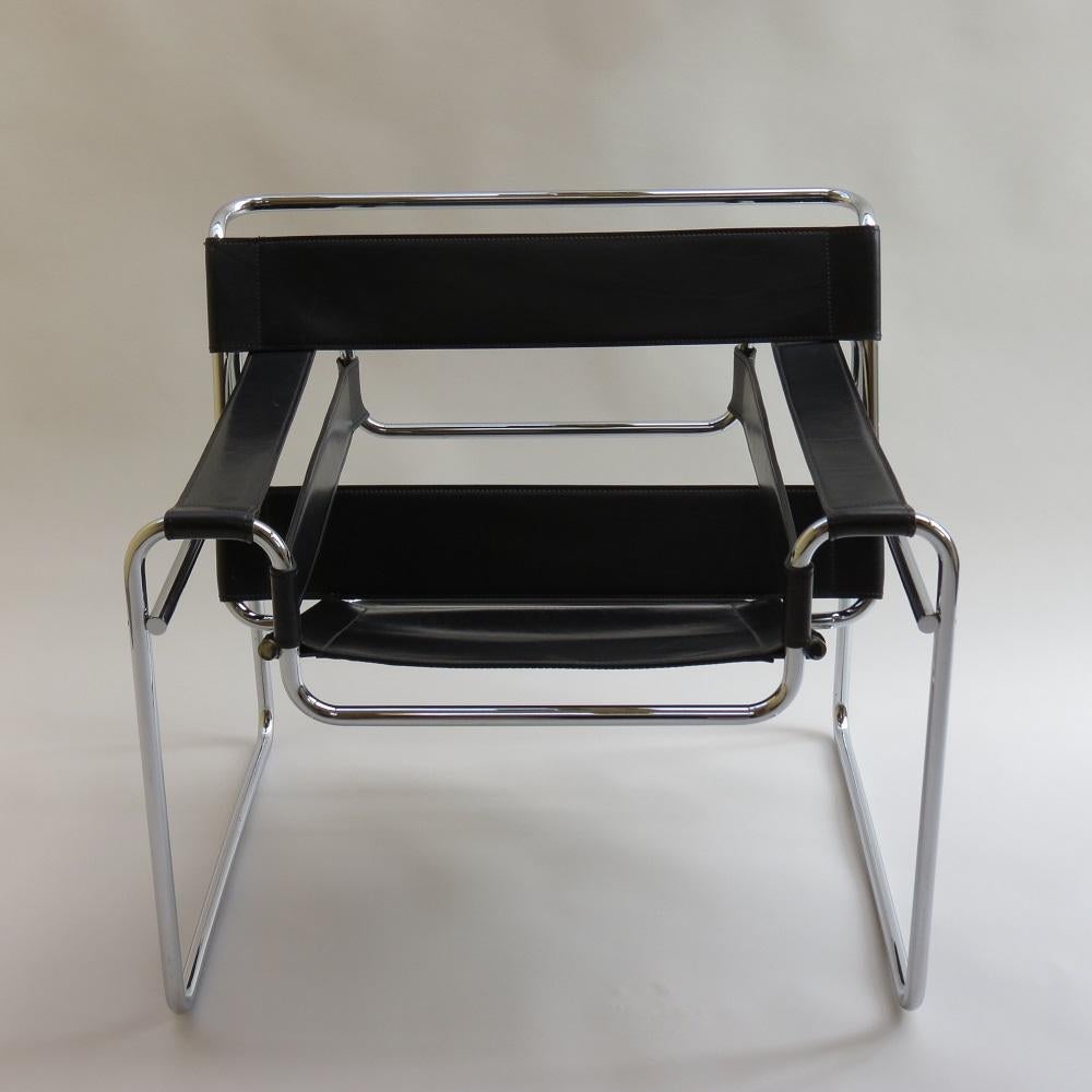 20th Century 1980s B3 Wassily Chair Black Leather Marcel Breuer for Fasem, Italy, Bauhaus B