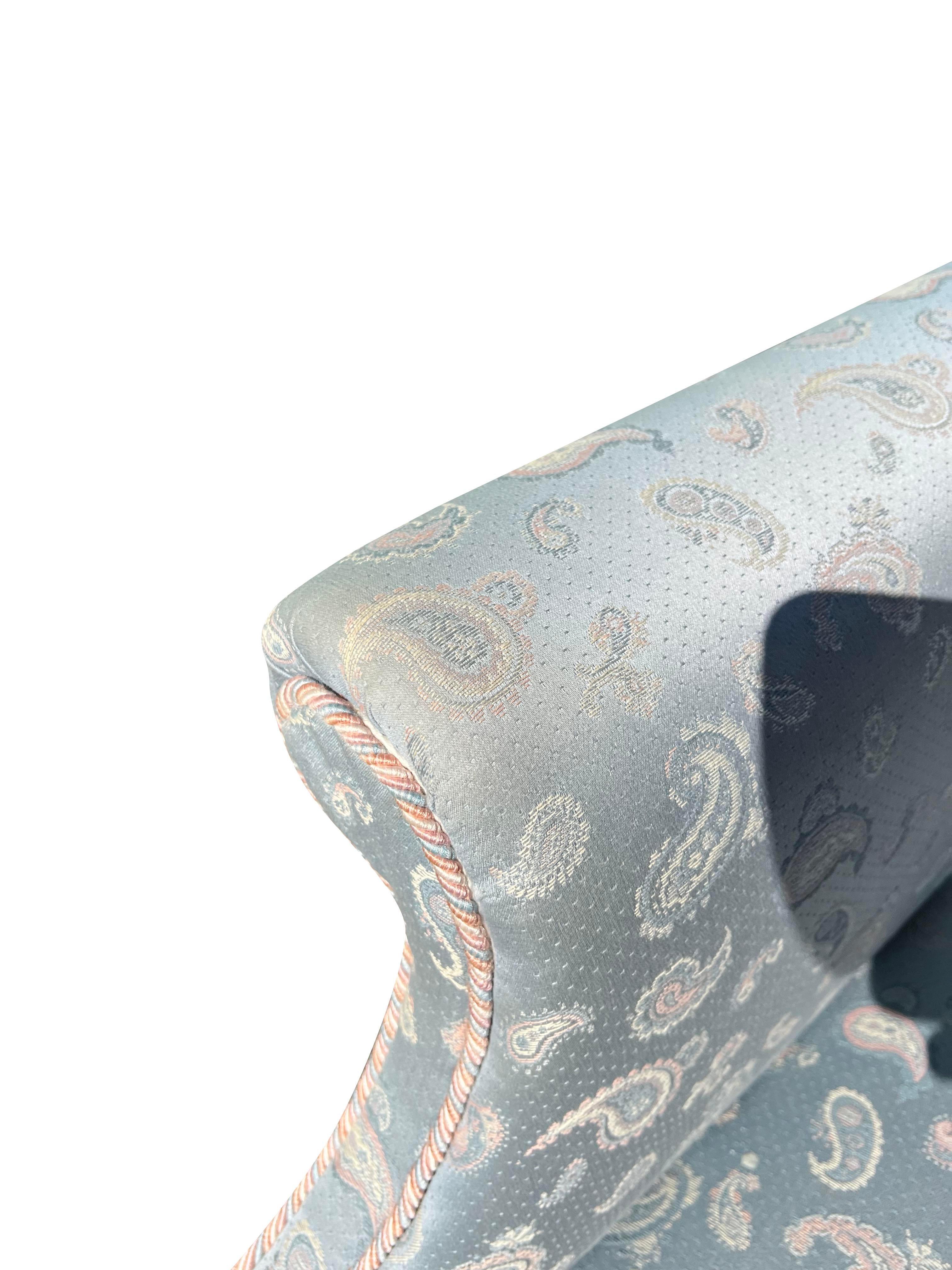 1980s Baker Style Traditional Vintage Accent Side Chair Blue Paisley Upholstery In Good Condition In Saddle River, NJ
