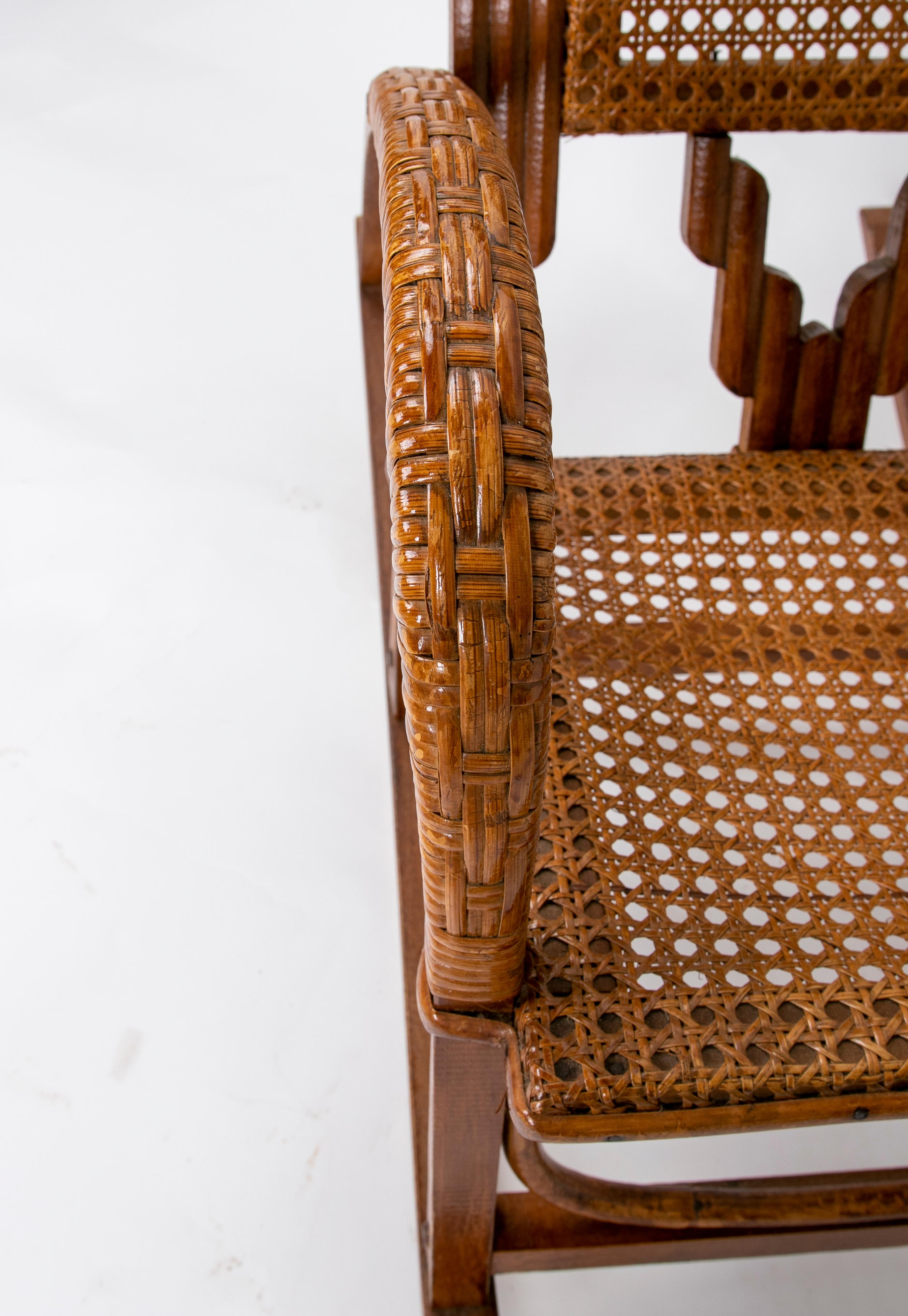 Chaise à bascule d'enfant des années 1980 en bambou, bois et osier en vente 10