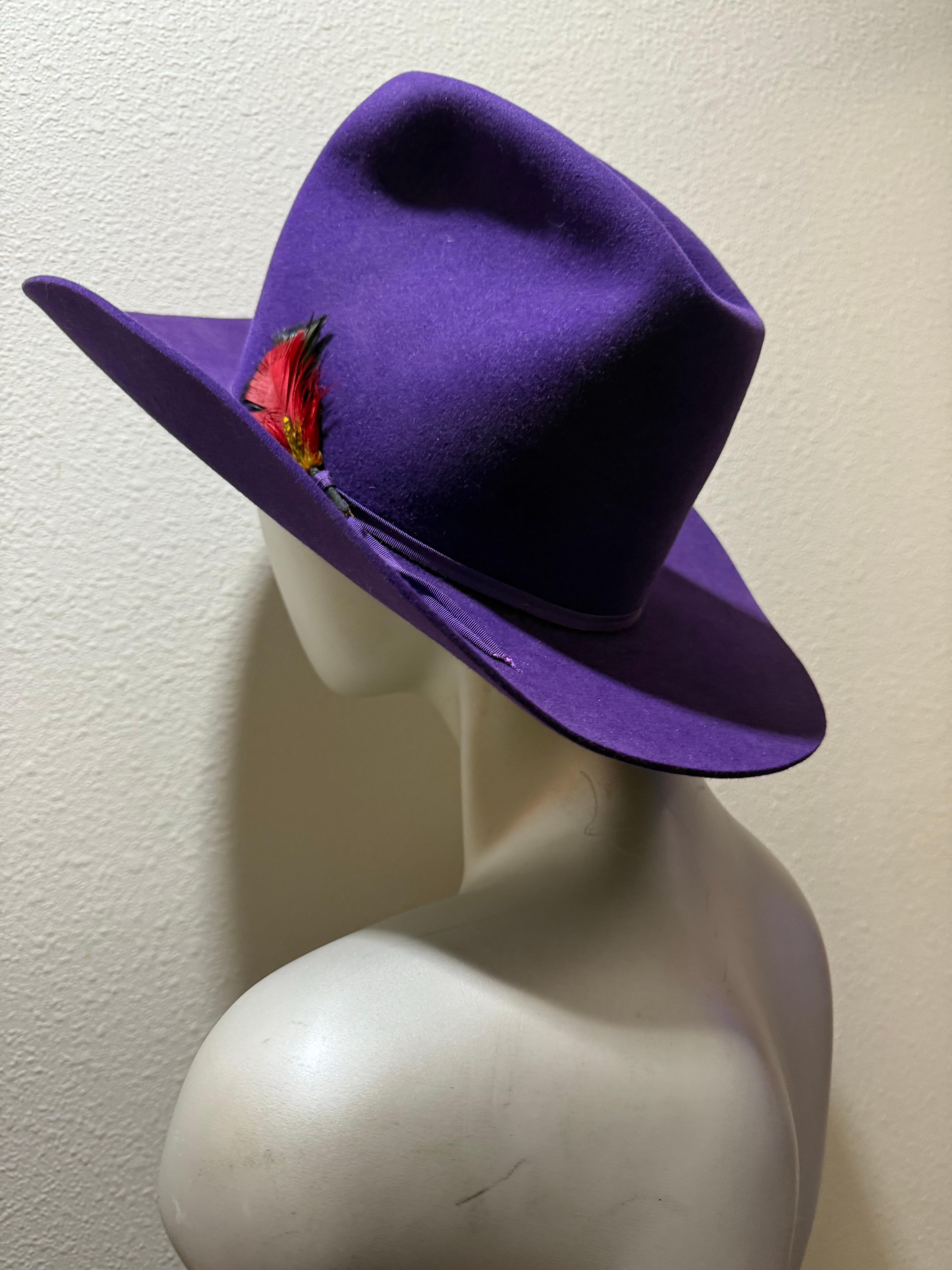Femenino o masculino 1980s Bandera Real Púrpura Fieltro de Lana Cowboy Western Hat w Corona arrugada en venta
