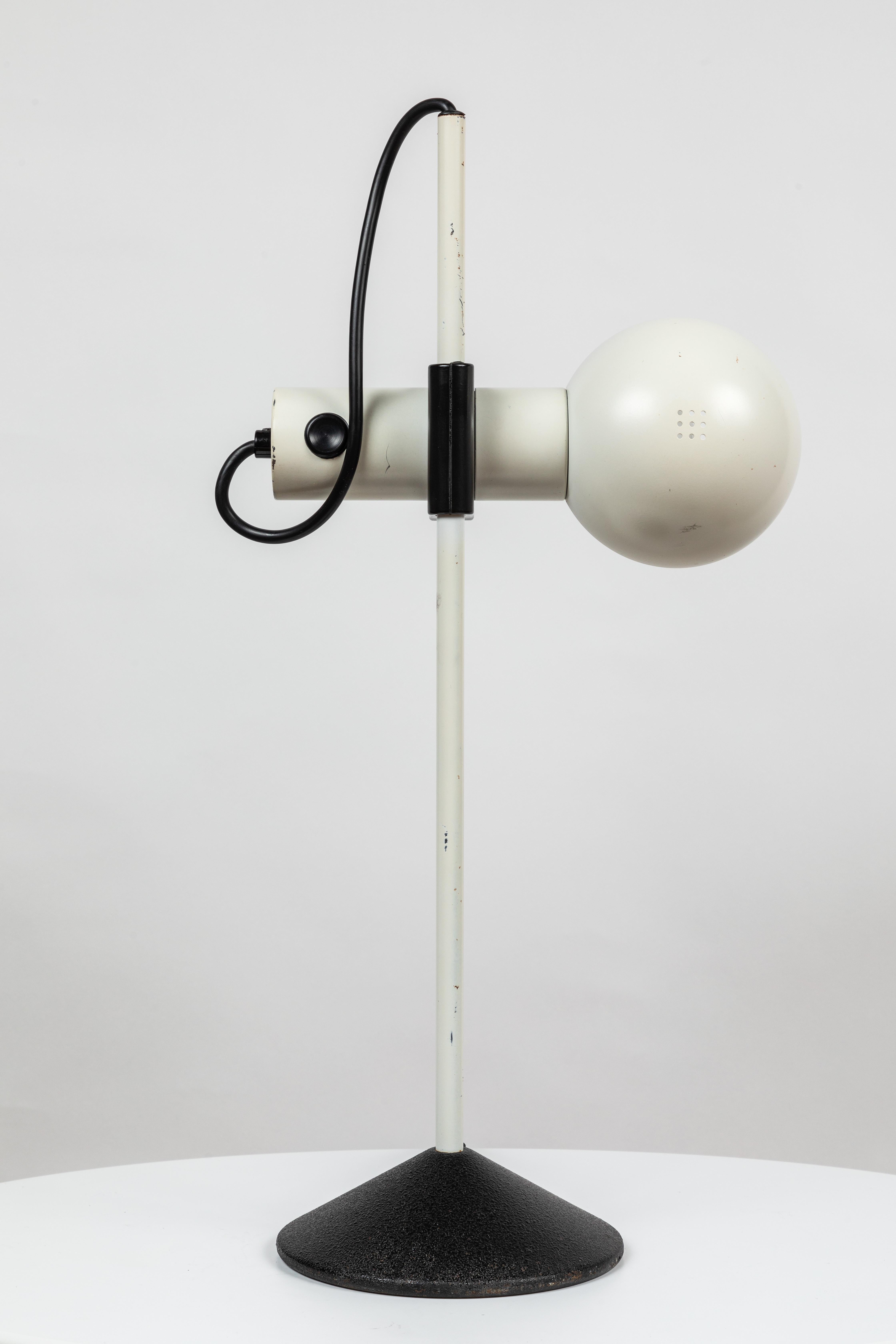 1980s Barbieri e Marianelli White Table Lamp for Tronconi In Good Condition In Glendale, CA