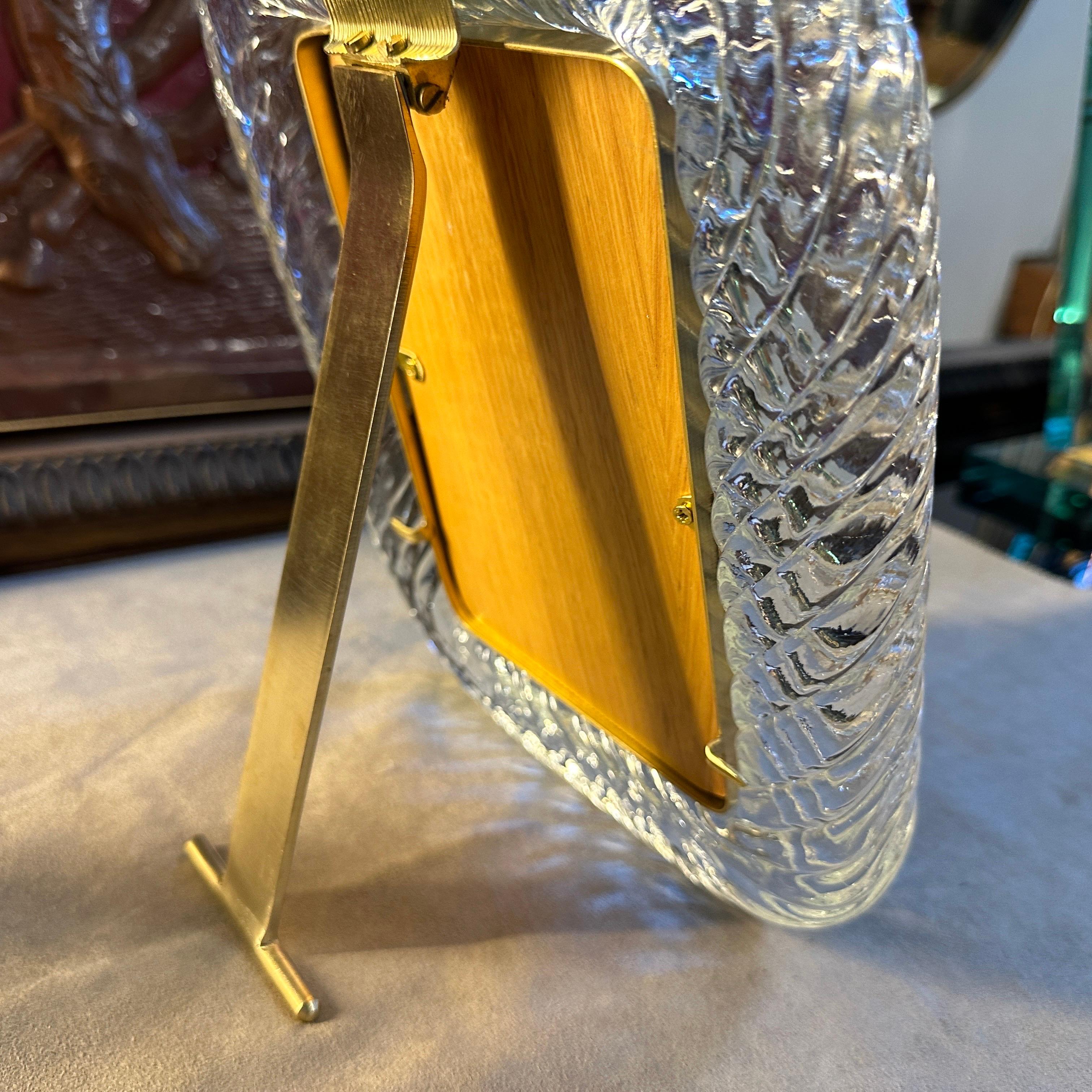 1980s Barovier style Art Deco Clear Murano Glass and Brass Picture Frame For Sale 4