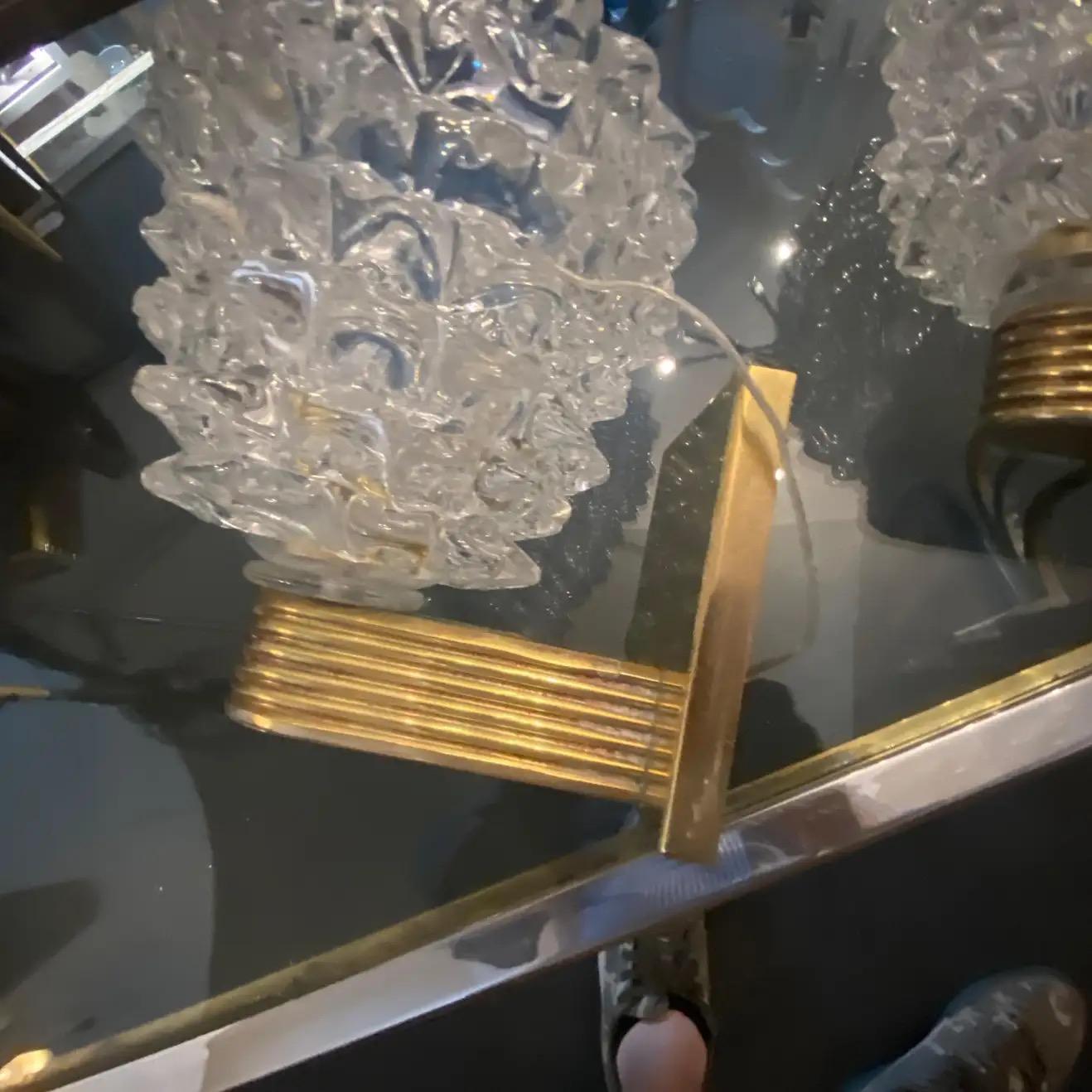 Two 1980 Barovier Style Mid-Century Modern Brass and Rostrato Glass Wall Sconces In Good Condition In Aci Castello, IT