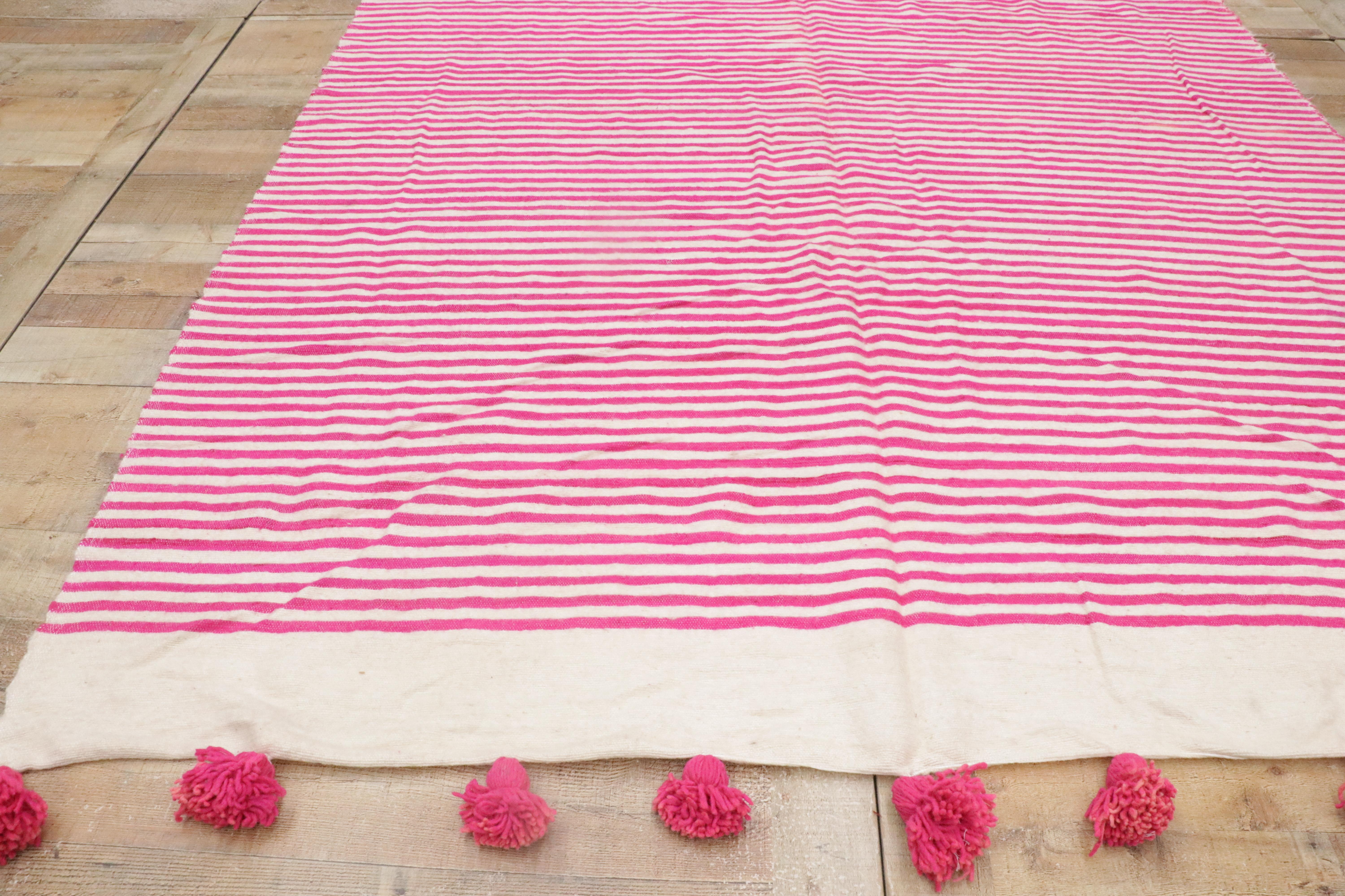 Marokkanischer Berber-Kilim-Teppich mit rosa Streifen aus den 1980er Jahren im Angebot 4