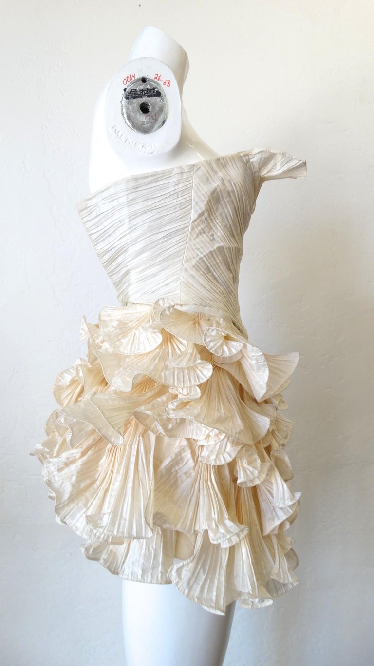 Bernard Perris 1980s Couture Cream Silk Crepe Shorts For Sale at 1stDibs