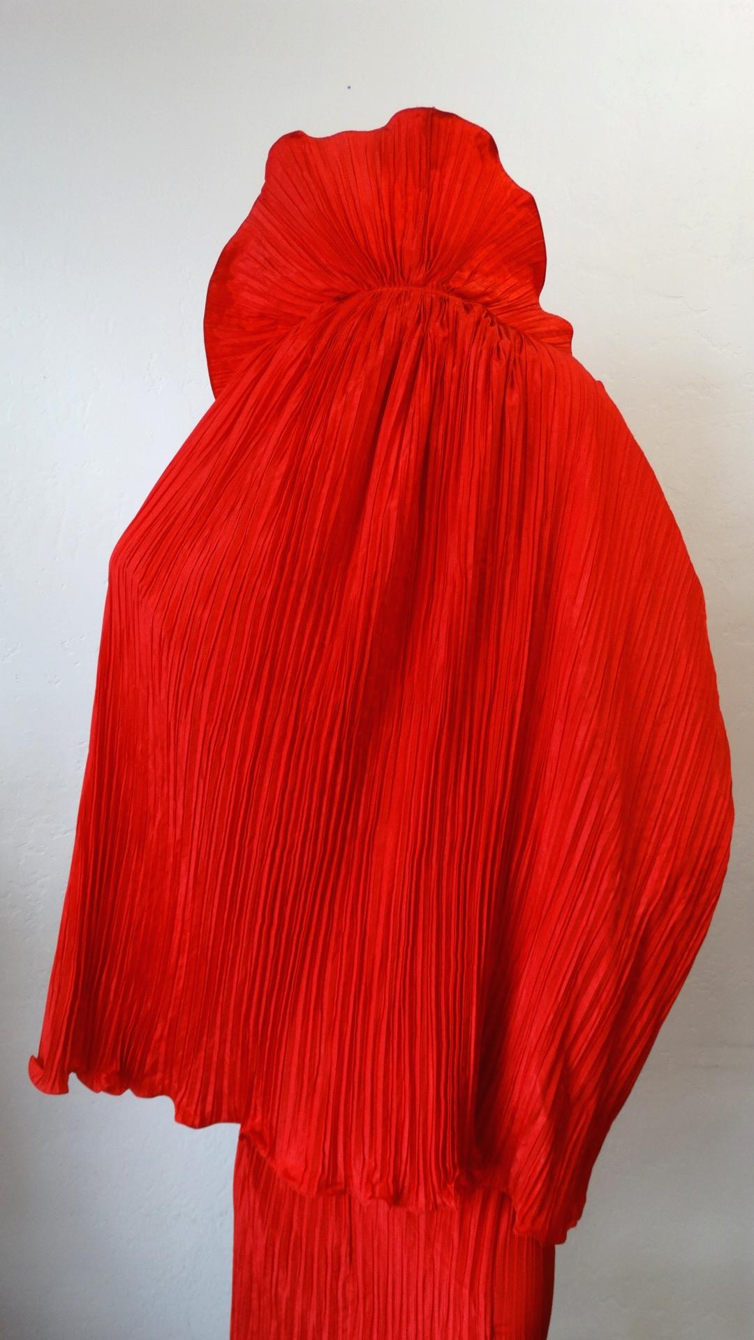 1980s Bernard Perris Couture Silk Crepe Cape In Excellent Condition For Sale In Scottsdale, AZ