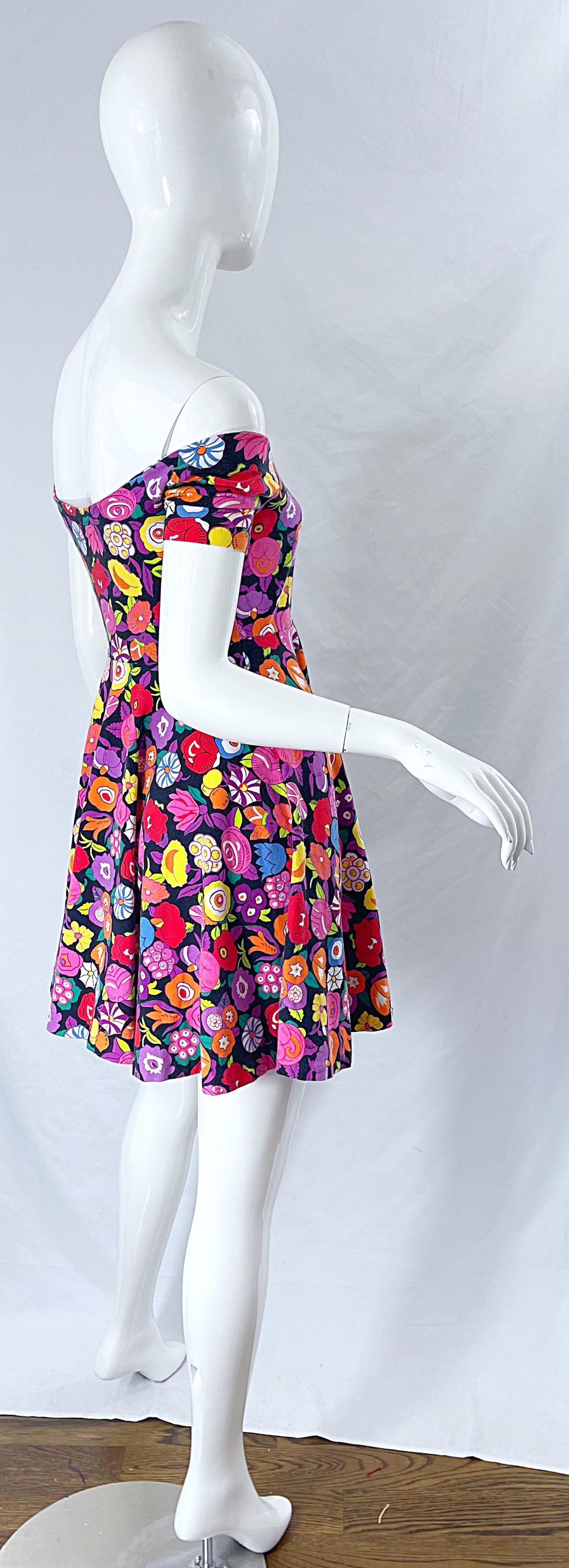 1980s Betsey Johnson Punk Label Off Shoulder Bright Flower 80s Mini Dress Rare In Excellent Condition For Sale In San Diego, CA