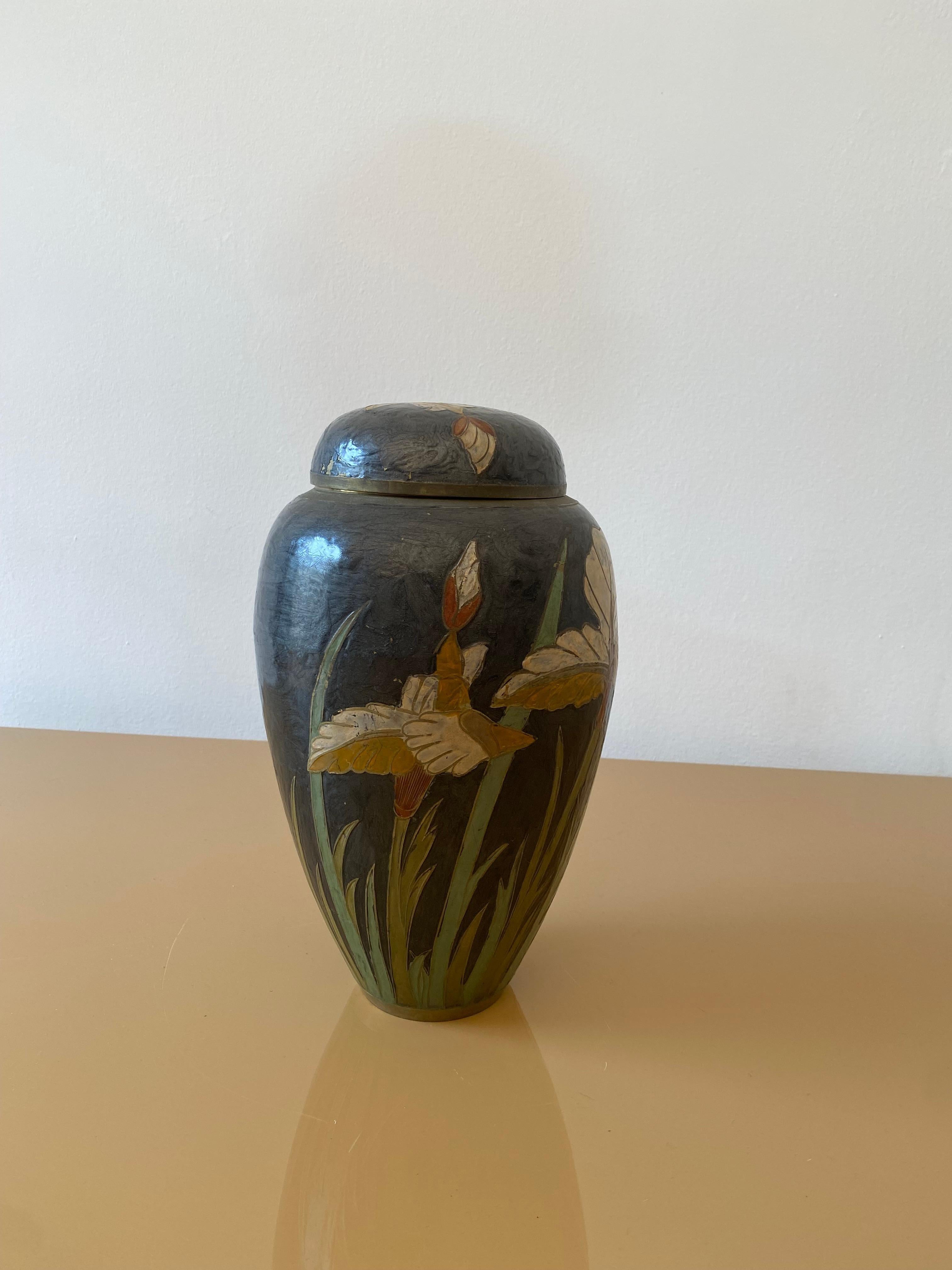 Chinoiseries Grand vase de table exotique 2 des années 1980 en laiton cloisonné émaillé Chinoiserie Ginger Jar en vente