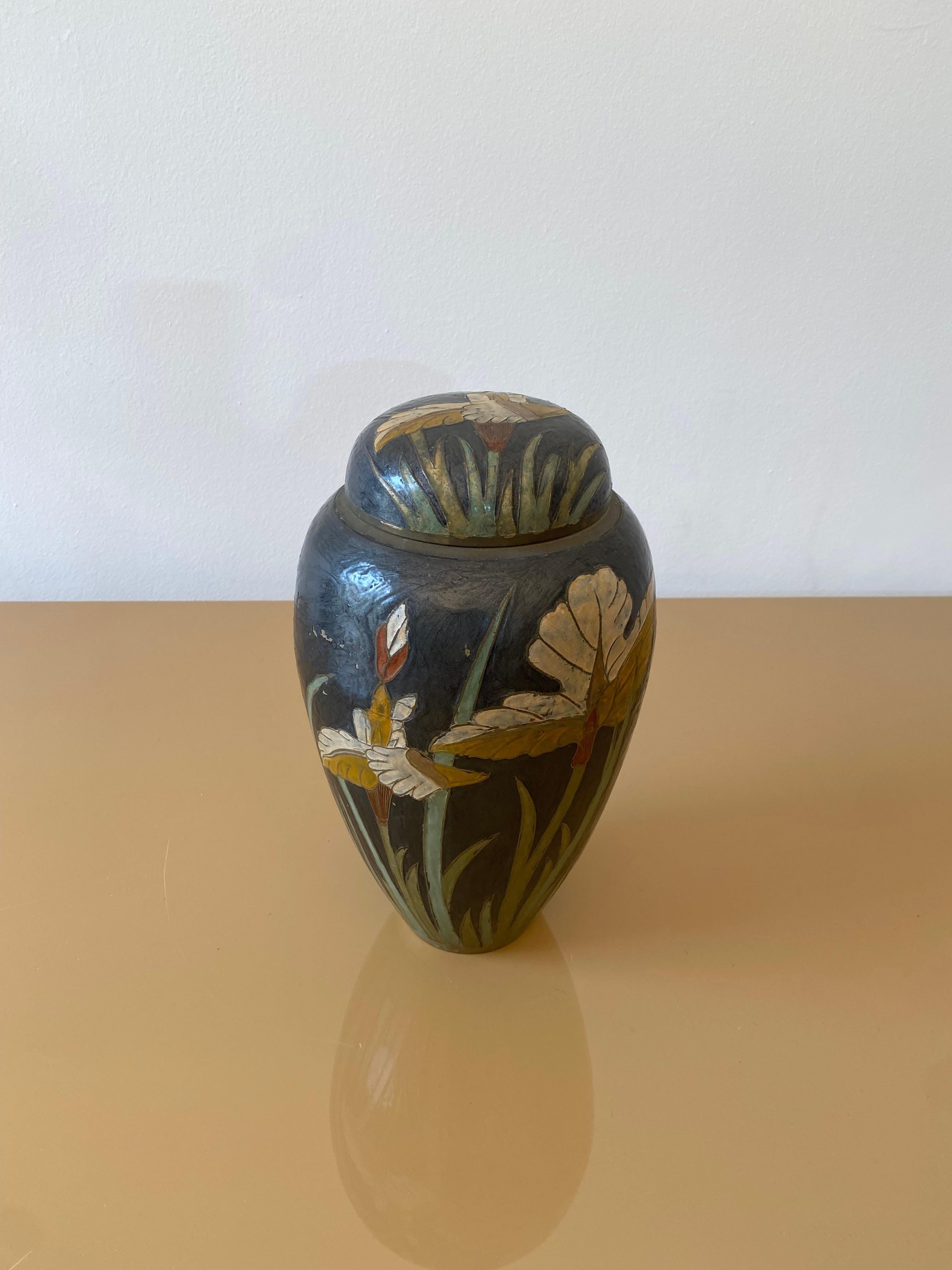 Fin du 20e siècle Grand vase de table exotique 2 des années 1980 en laiton cloisonné émaillé Chinoiserie Ginger Jar en vente